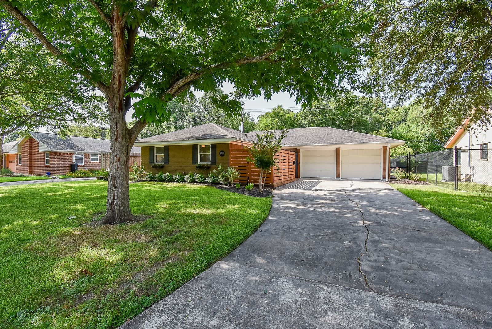 Real estate property located at 4729 Warm Springs, Harris, Post Oak Manor Sec 05, Houston, TX, US