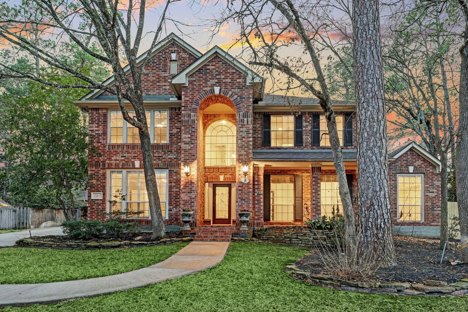 Real estate property located at 2 Winrock, Montgomery, Wdlnds Village Alden Br, The Woodlands, TX, US