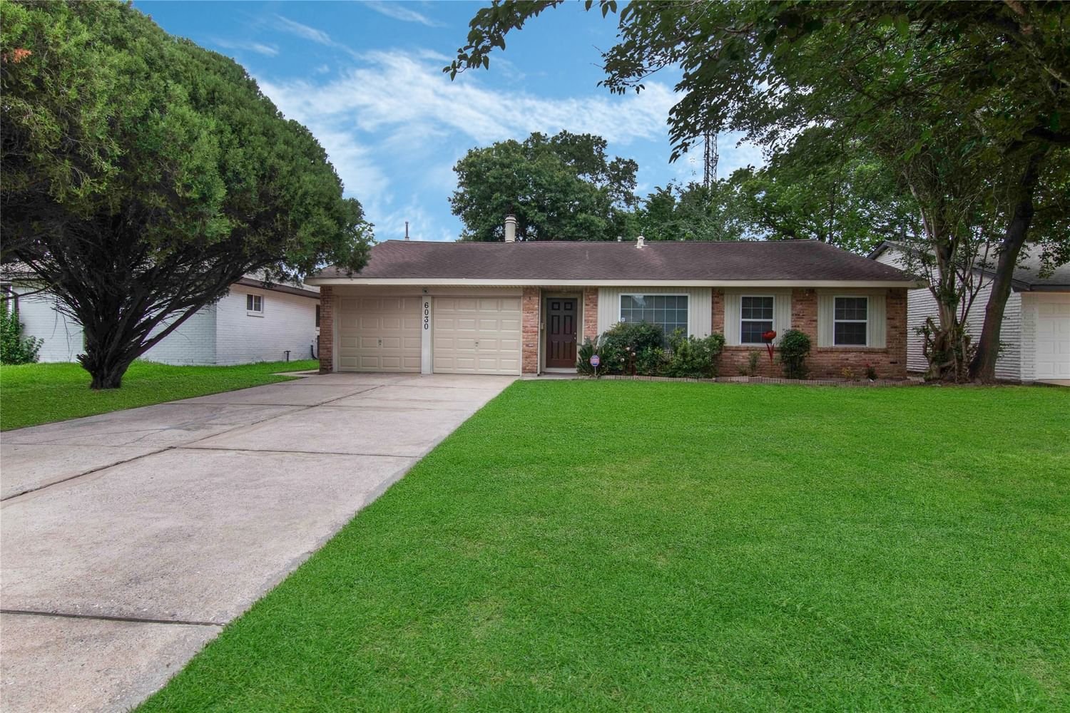 Real estate property located at 6030 Willowbend, Harris, Westbury Sec 05, Houston, TX, US