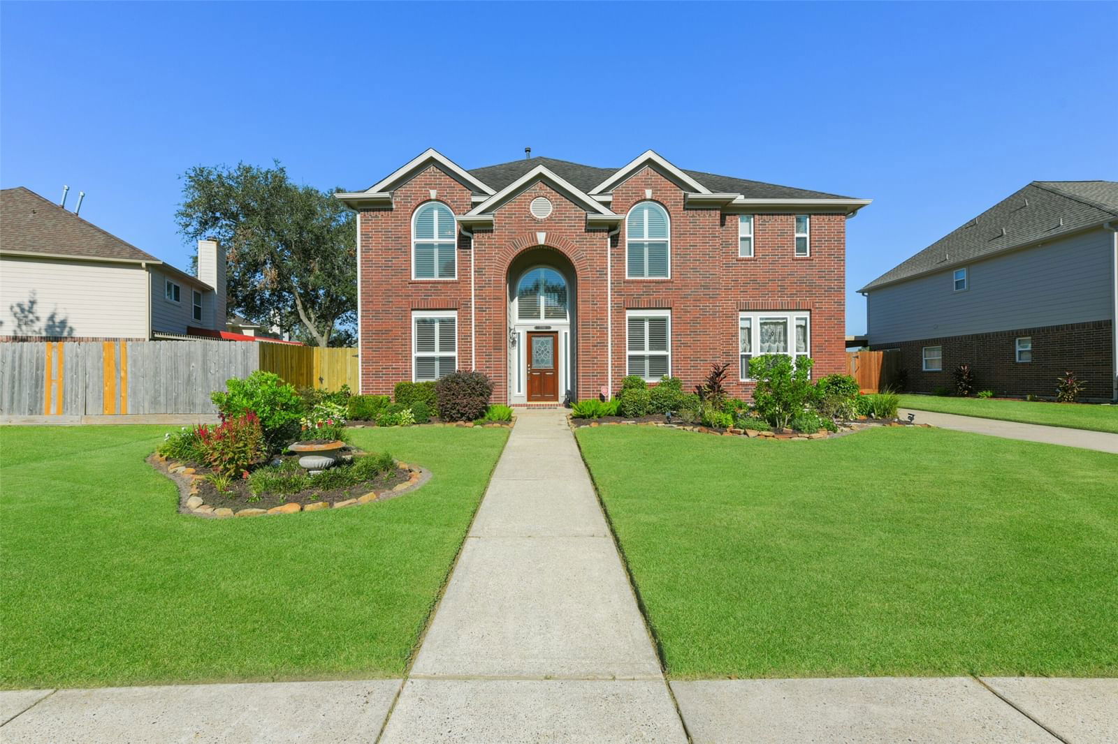 Real estate property located at 2108 Mission, Galveston, Mission Estates 2, Friendswood, TX, US