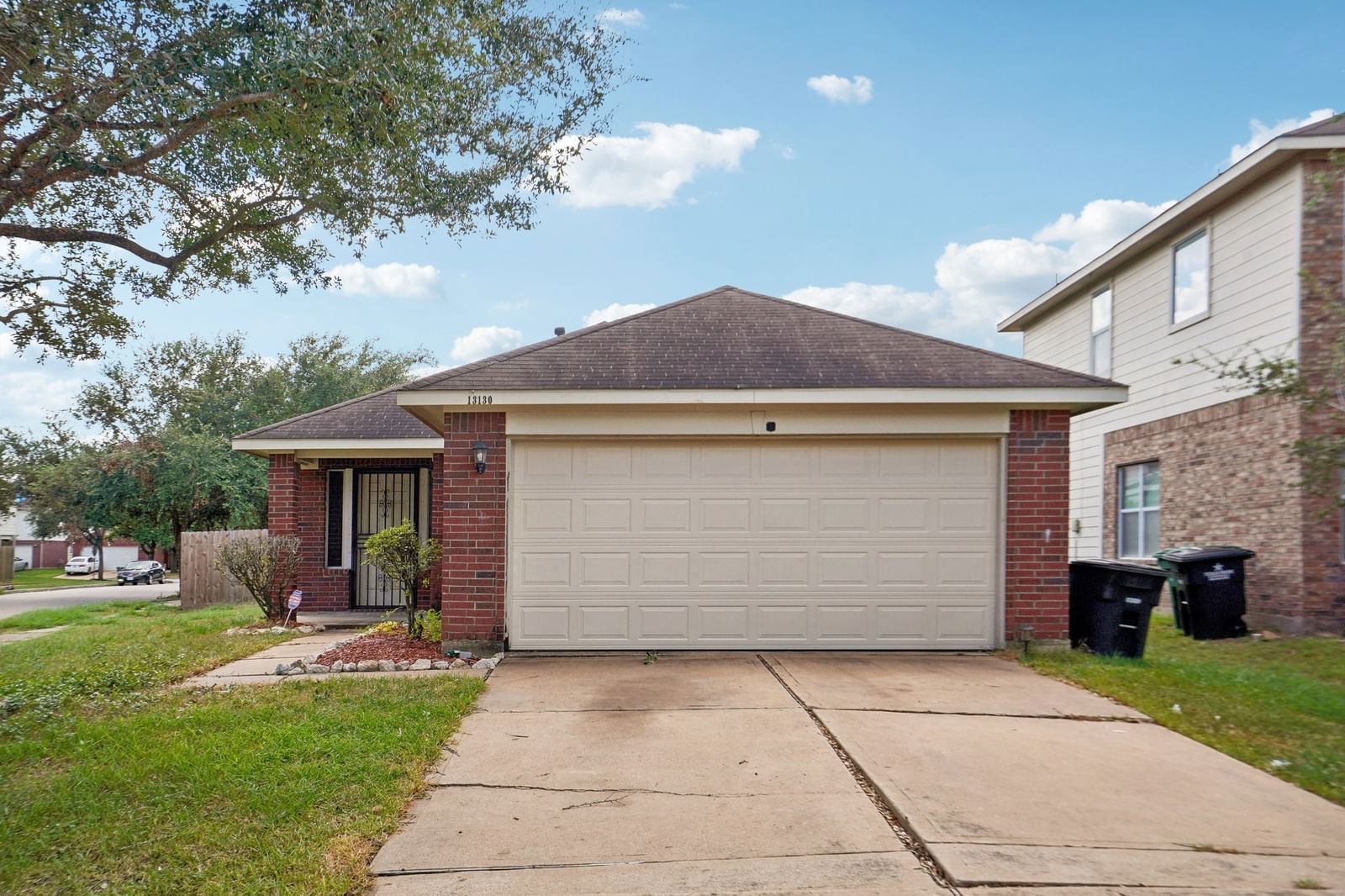 Real estate property located at 13130 Kingston Point, Harris, Regal Oaks Sec 05, Houston, TX, US