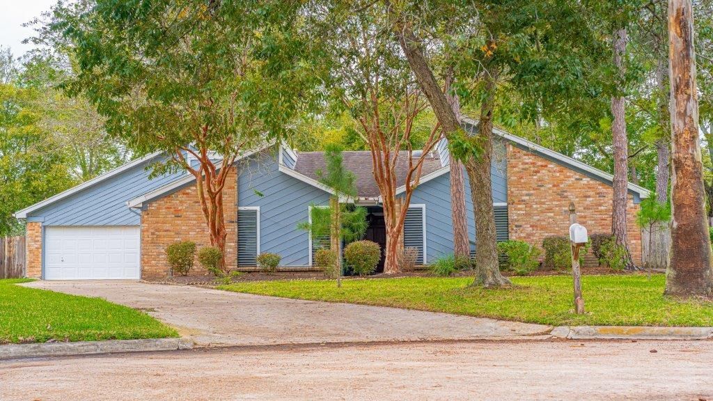 Real estate property located at 2907 Pine Forest, Galveston, Westward Pines, La Marque, TX, US