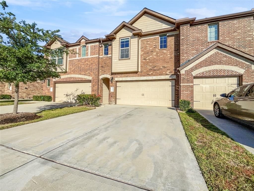 Real estate property located at 1212 Willow Plains, Fort Bend, The Twnhms At Brazos Town Center, Rosenberg, TX, US
