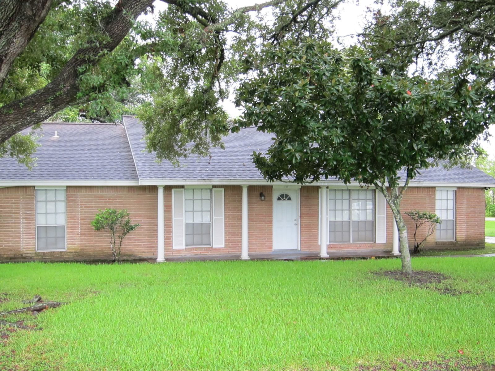 Real estate property located at 2004 Avenue B, Galveston, Moores Add, Dickinson, TX, US