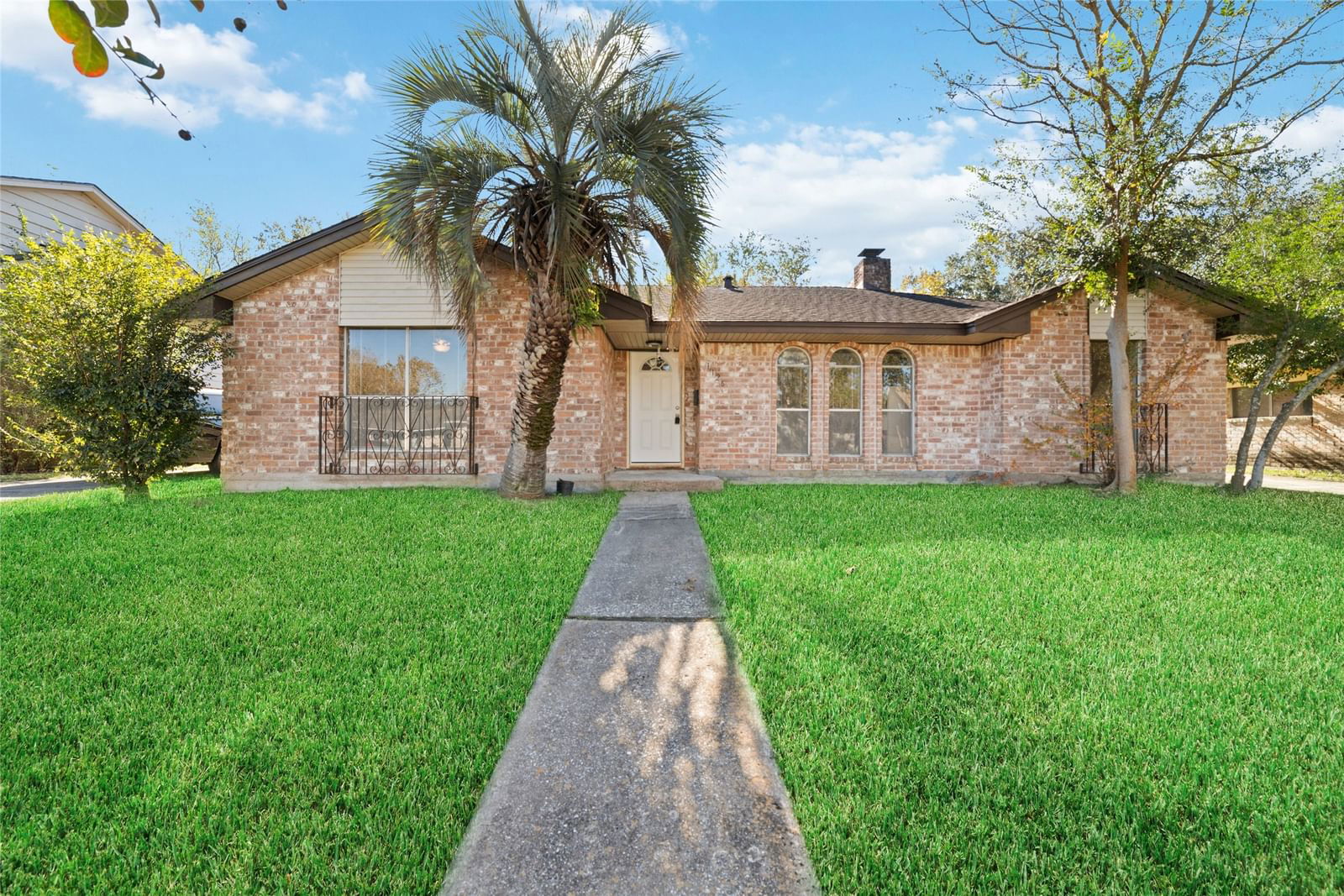 Real estate property located at 1126 Laurel Valley, Harris, Clear Lake City Core B Sec 01, Houston, TX, US