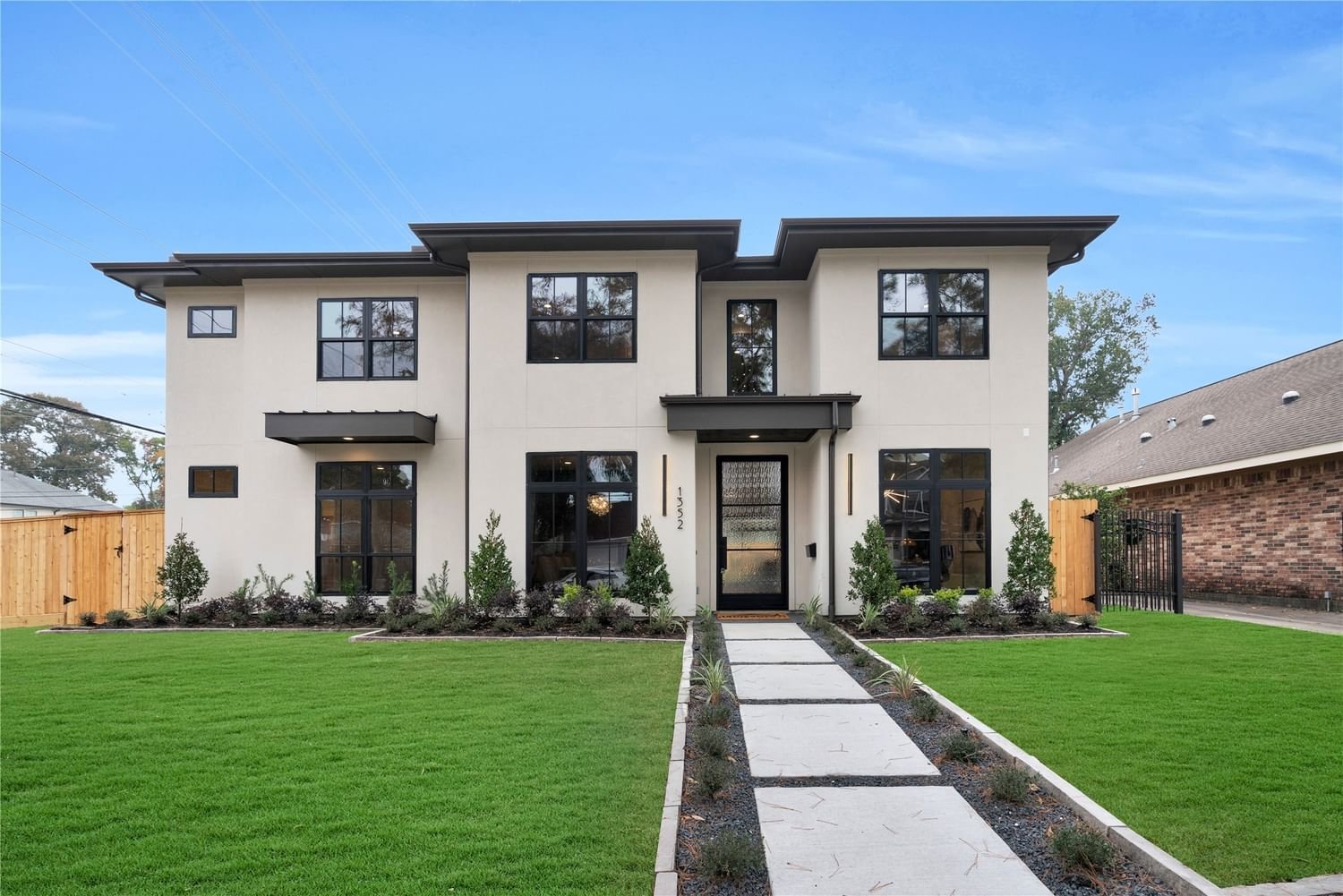 Real estate property located at 1352 Gardenia, Harris, Oak Forest Sec 01, Houston, TX, US