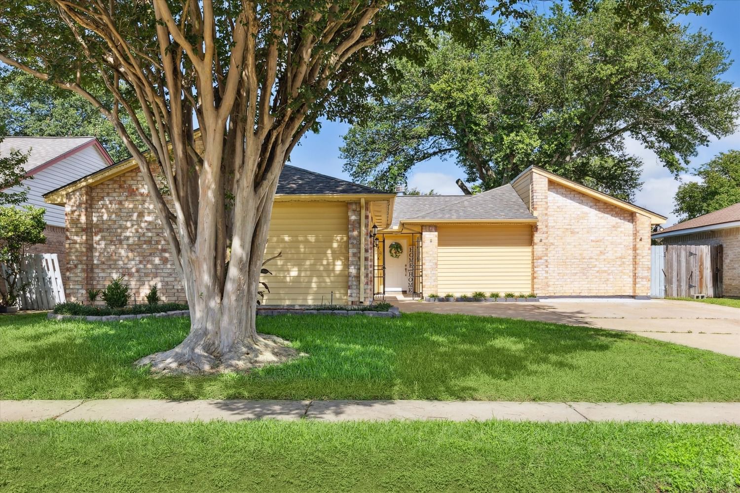 Real estate property located at 2423 Cypressvine, Harris, Westlake Forest Sec 02, Houston, TX, US