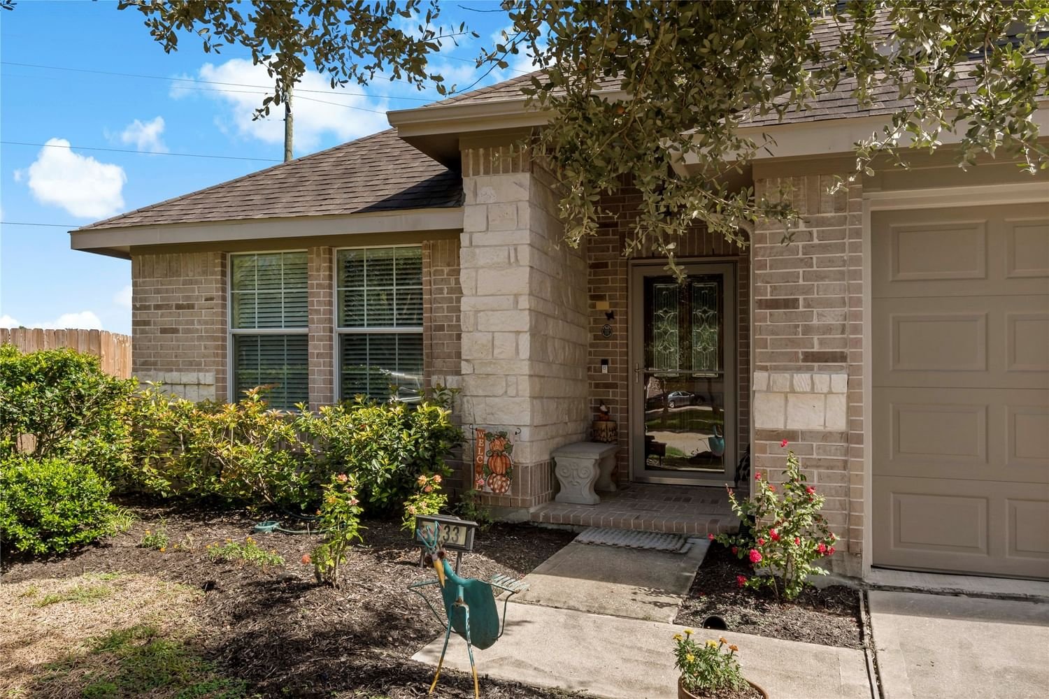 Real estate property located at 5433 Lilac Grove, Brazoria, Lakes of Savannah, Rosharon, TX, US