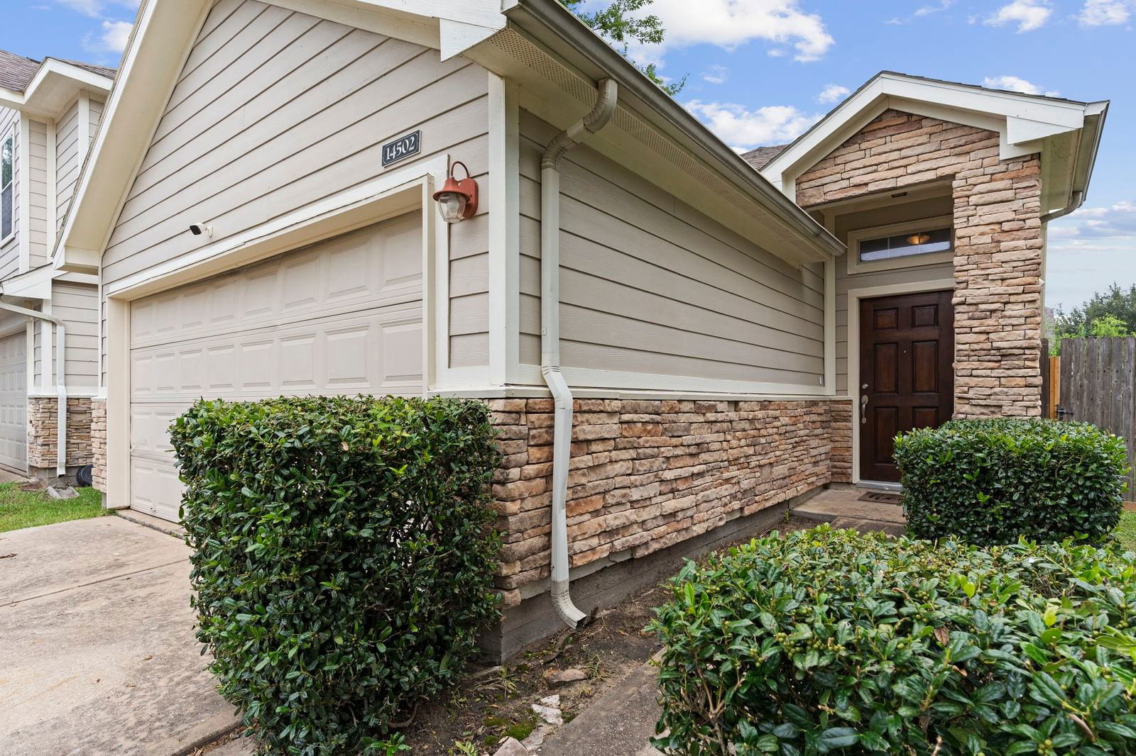 Real estate property located at 14502 Windmill Meadows Ct, Harris, Windmill Villas, Houston, TX, US