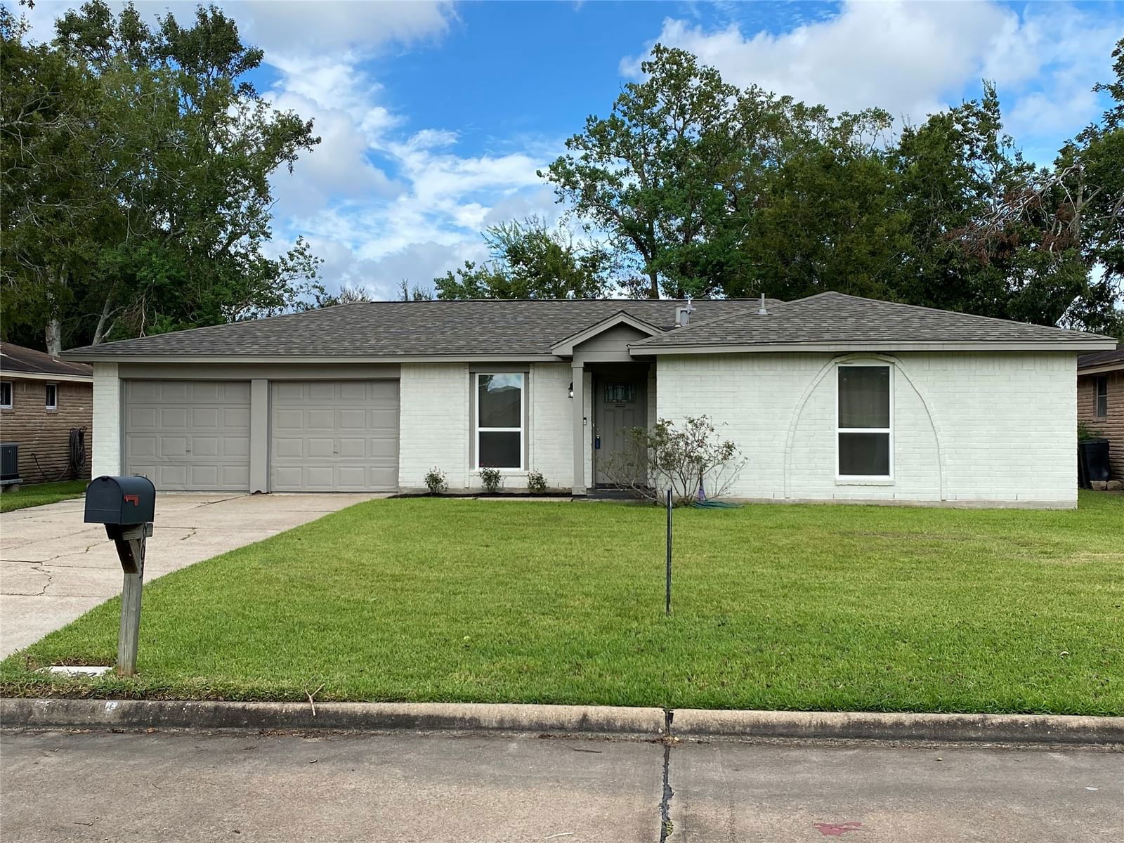 Real estate property located at 16903 Tibet Rd, Harris, Forest Bend Sec 02, Friendswood, TX, US