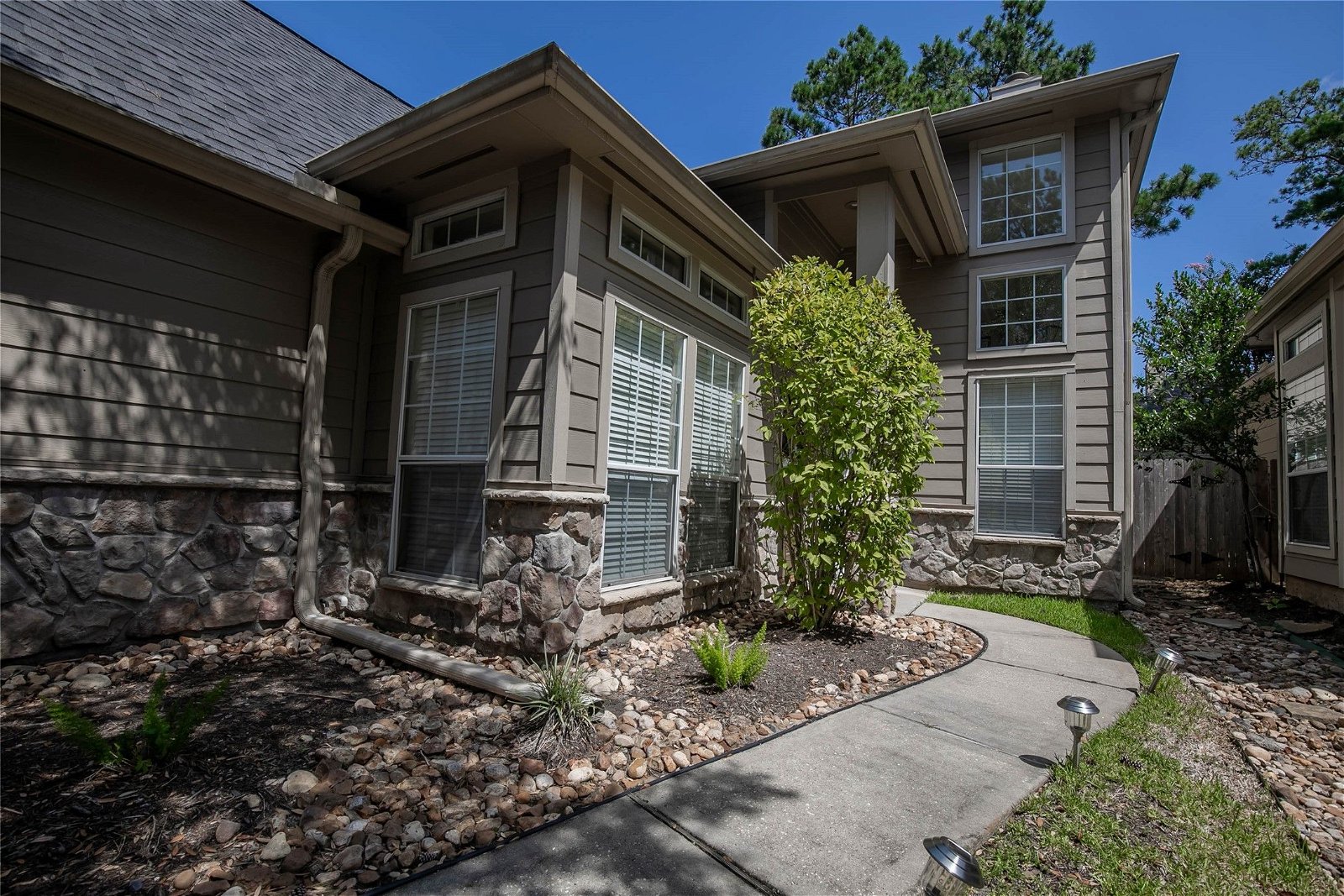 Real estate property located at 39 Valley Oaks, Montgomery, The Woodlands, TX, US
