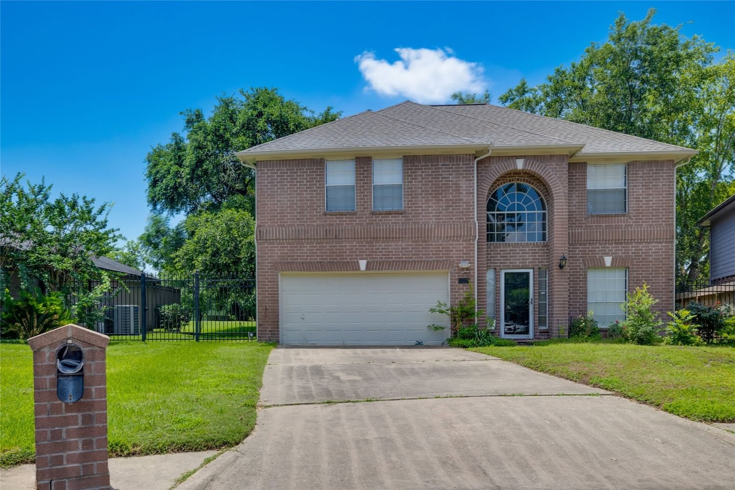 Real estate property located at 3327 Shady Glen, Fort Bend, Quail Park Patio Homes, Missouri City, TX, US