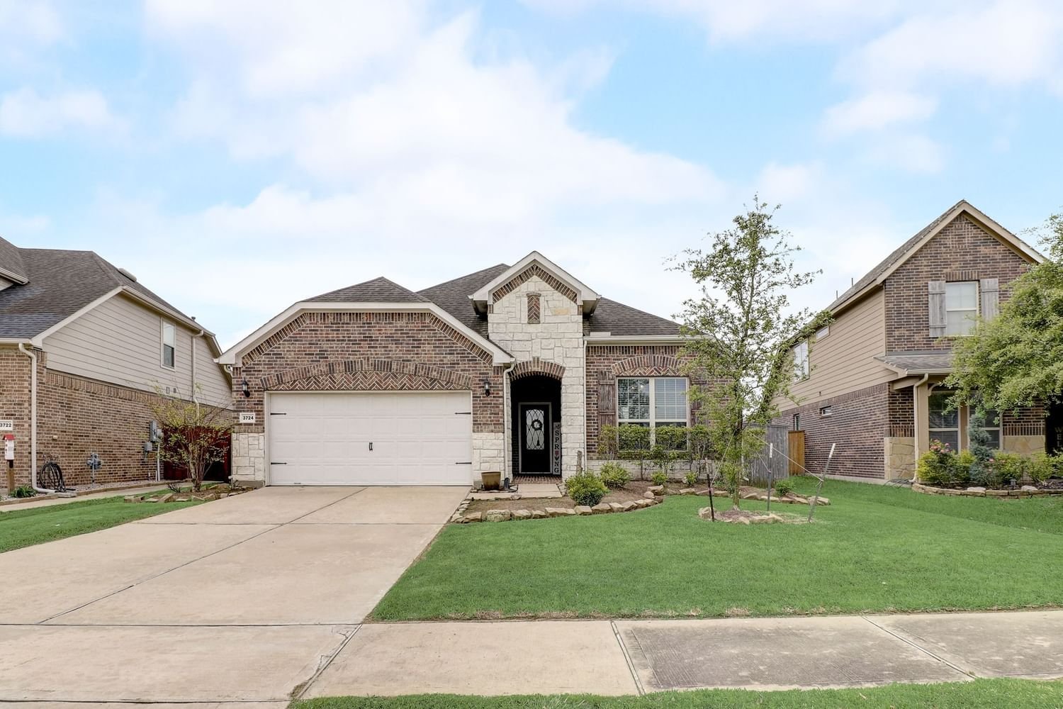 Real estate property located at 3724 Emerald Falls, Brazoria, Highland Crossing, Pearland, TX, US