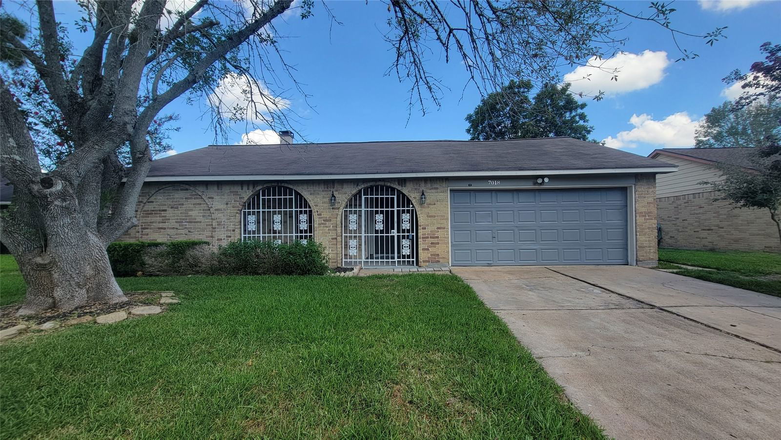 Real estate property located at 7018 Mccullum, Fort Bend, Briargate Sec 6, Houston, TX, US