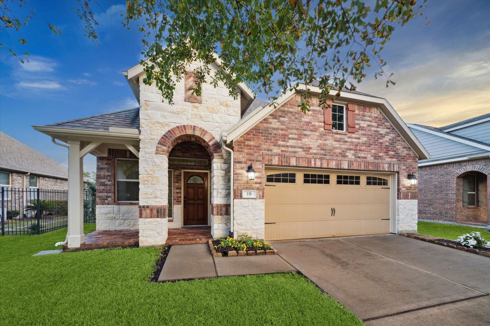 Real estate property located at 10 Hinterwood, Harris, The Woodlands Creekside Park West, Tomball, TX, US