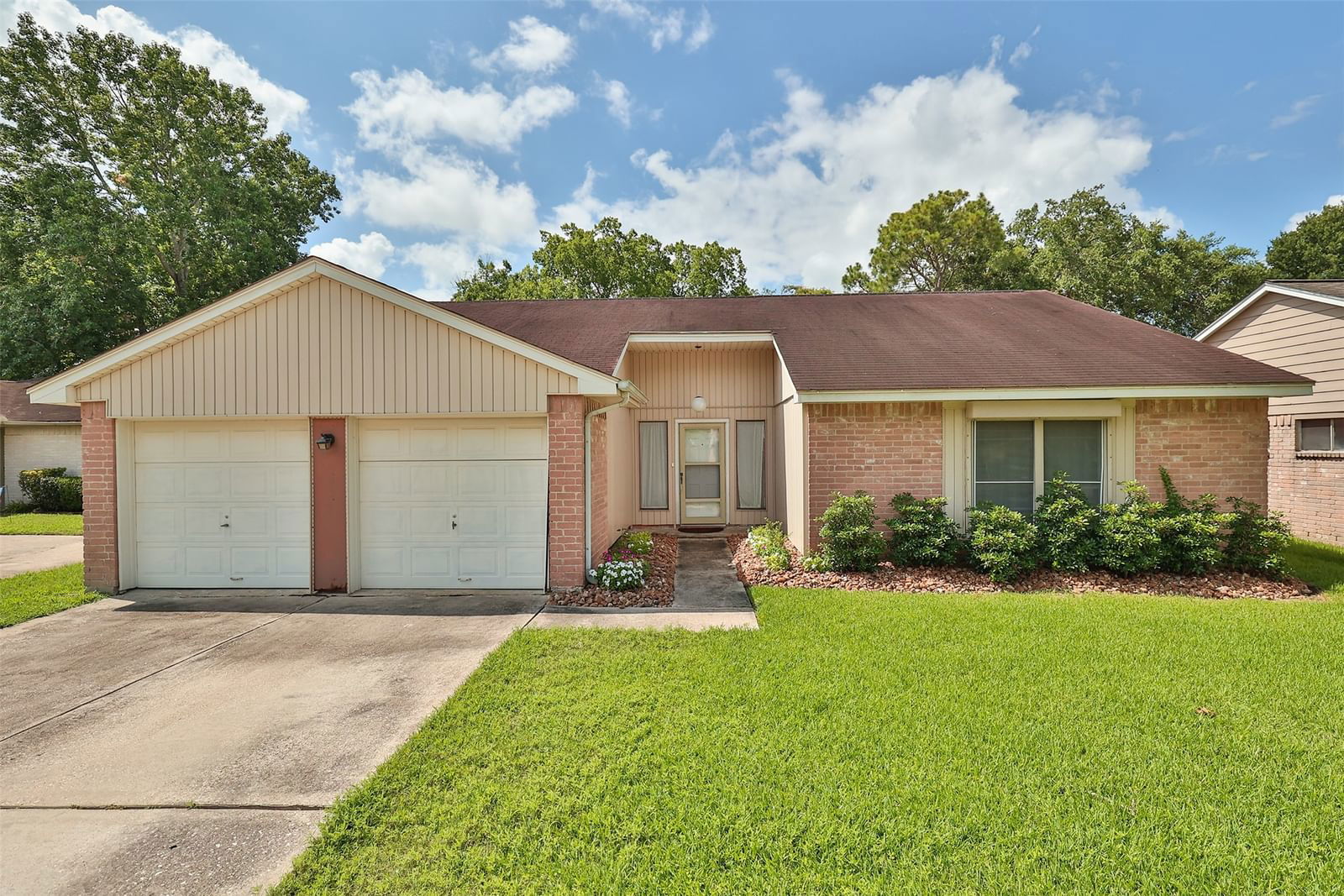 Real estate property located at 2795 Glen Haven, Galveston, Meadow Bend, League City, TX, US