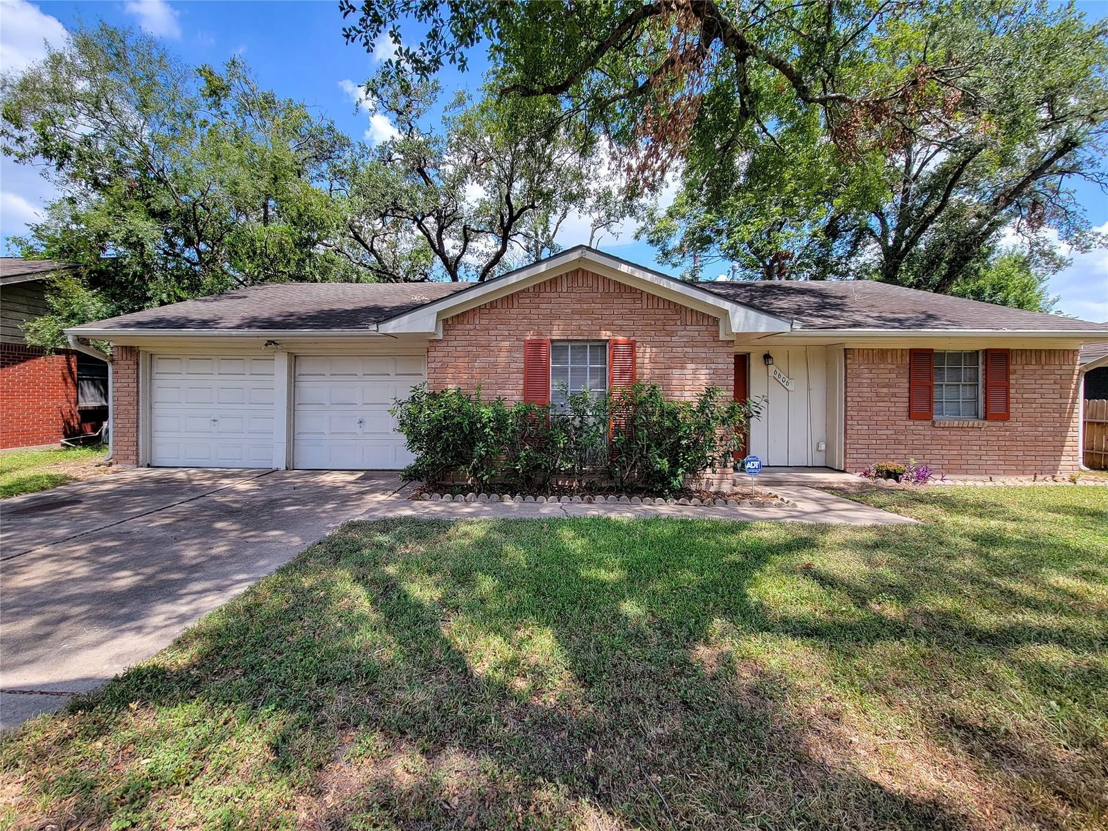 Real estate property located at 6606 Imogene, Harris, Larkwood Sec 01, Houston, TX, US