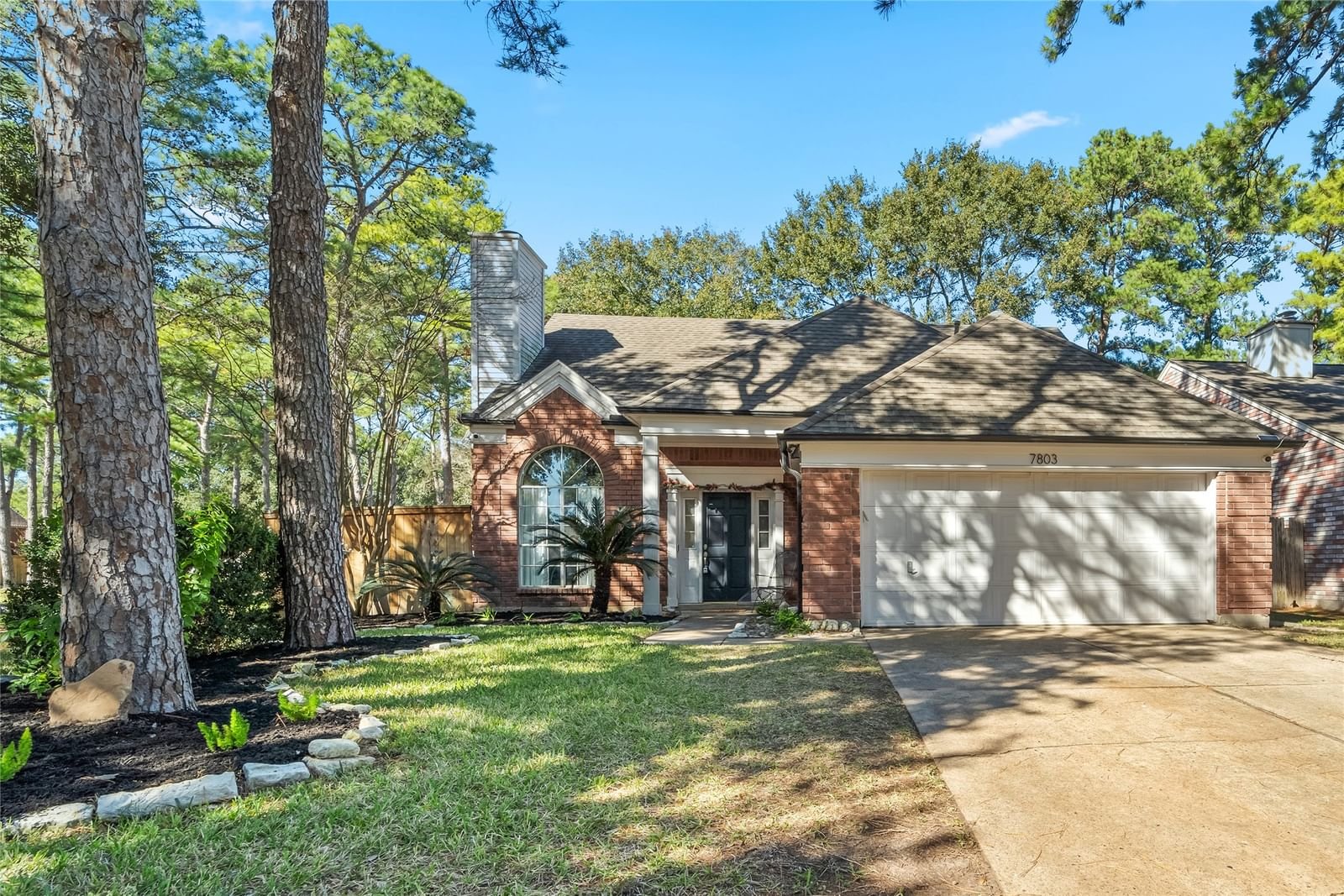 Real estate property located at 7803 Hidden Oaks, Harris, Copperfield Southcreek Village, Houston, TX, US