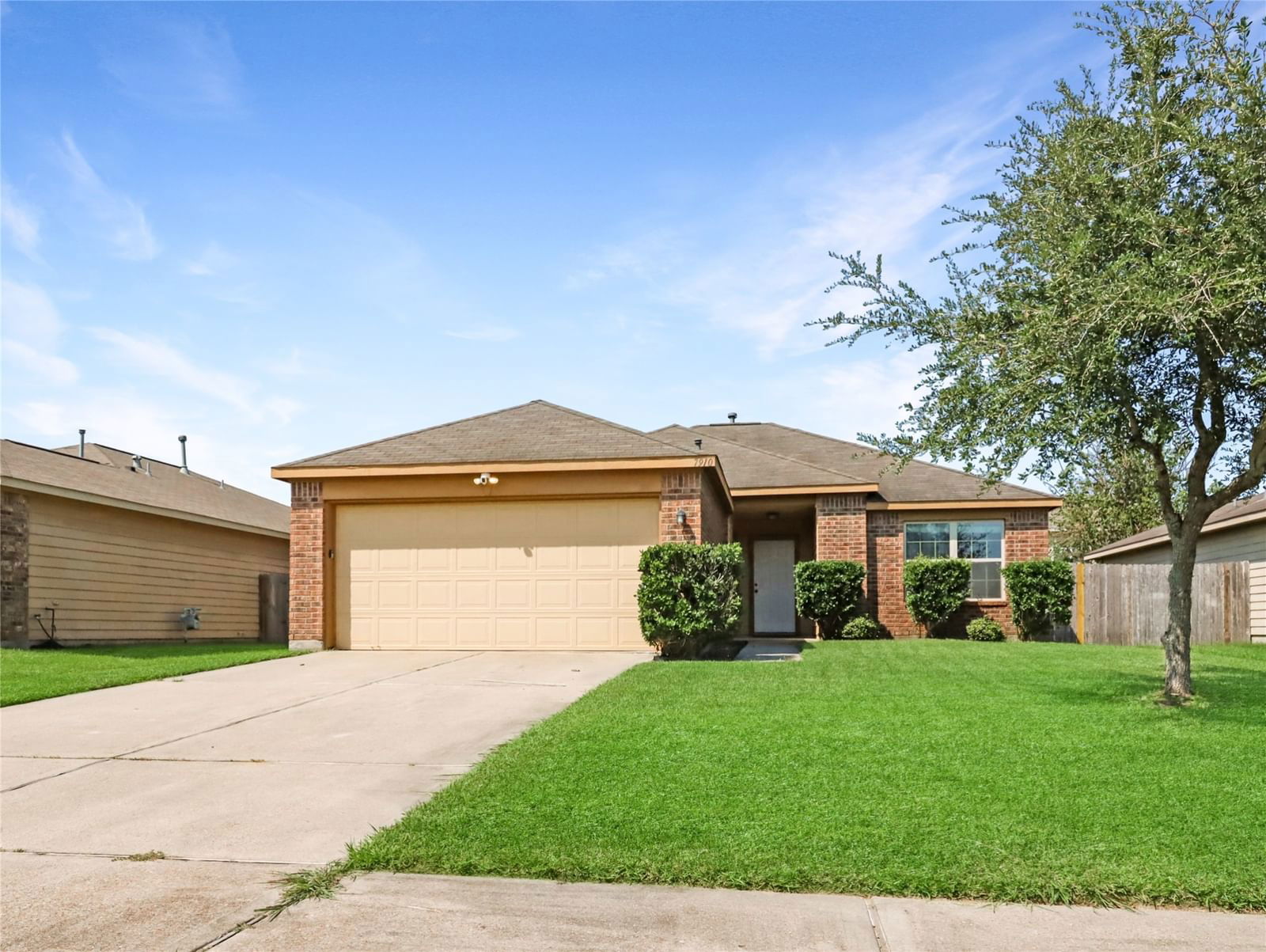 Real estate property located at 7910 Emerald Oak, Galveston, Amburn Oaks, Texas City, TX, US