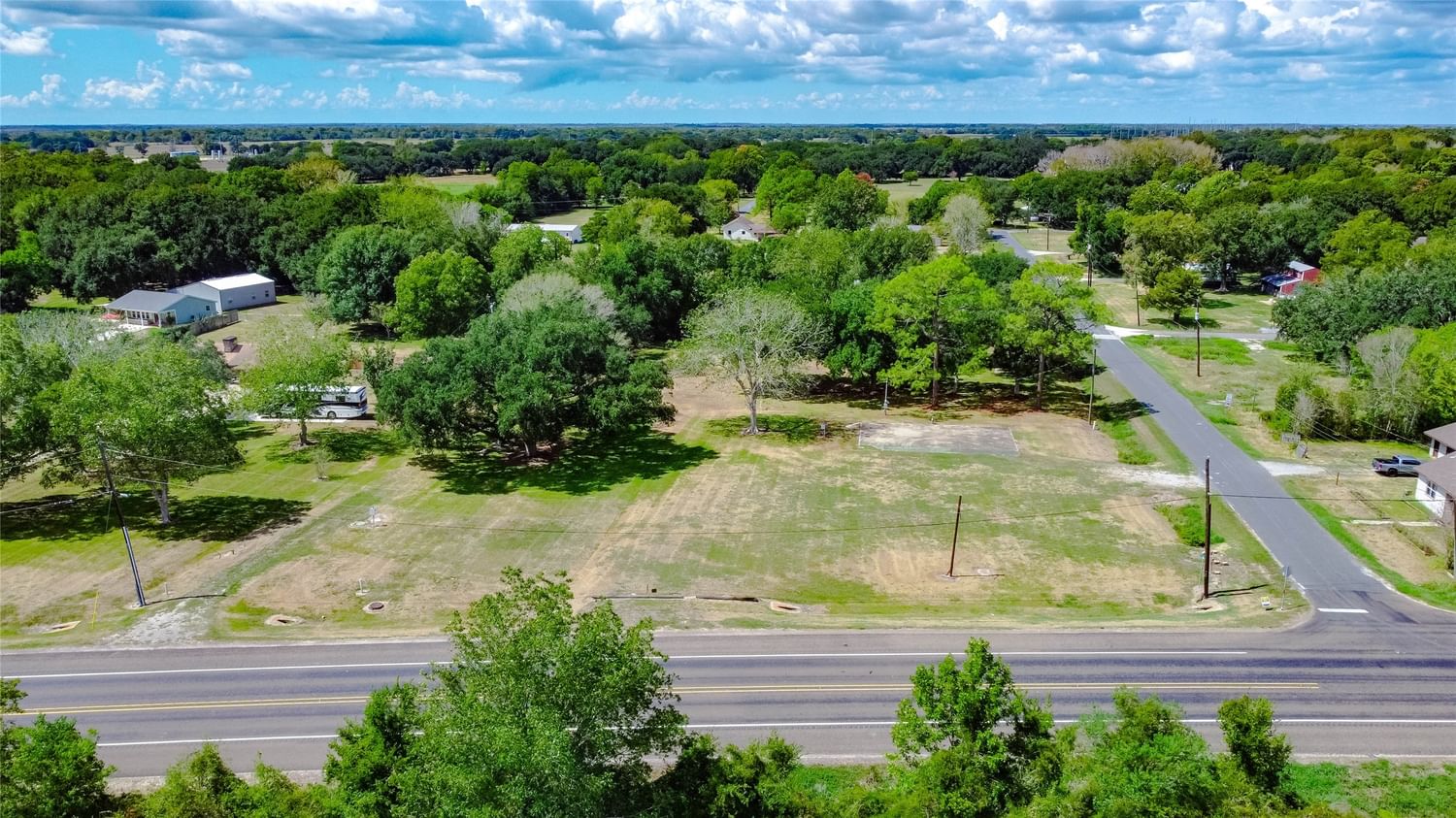 Real estate property located at 3732-B State Highway 124, Chambers, Stowell Townsite Sub, Winnie, TX, US