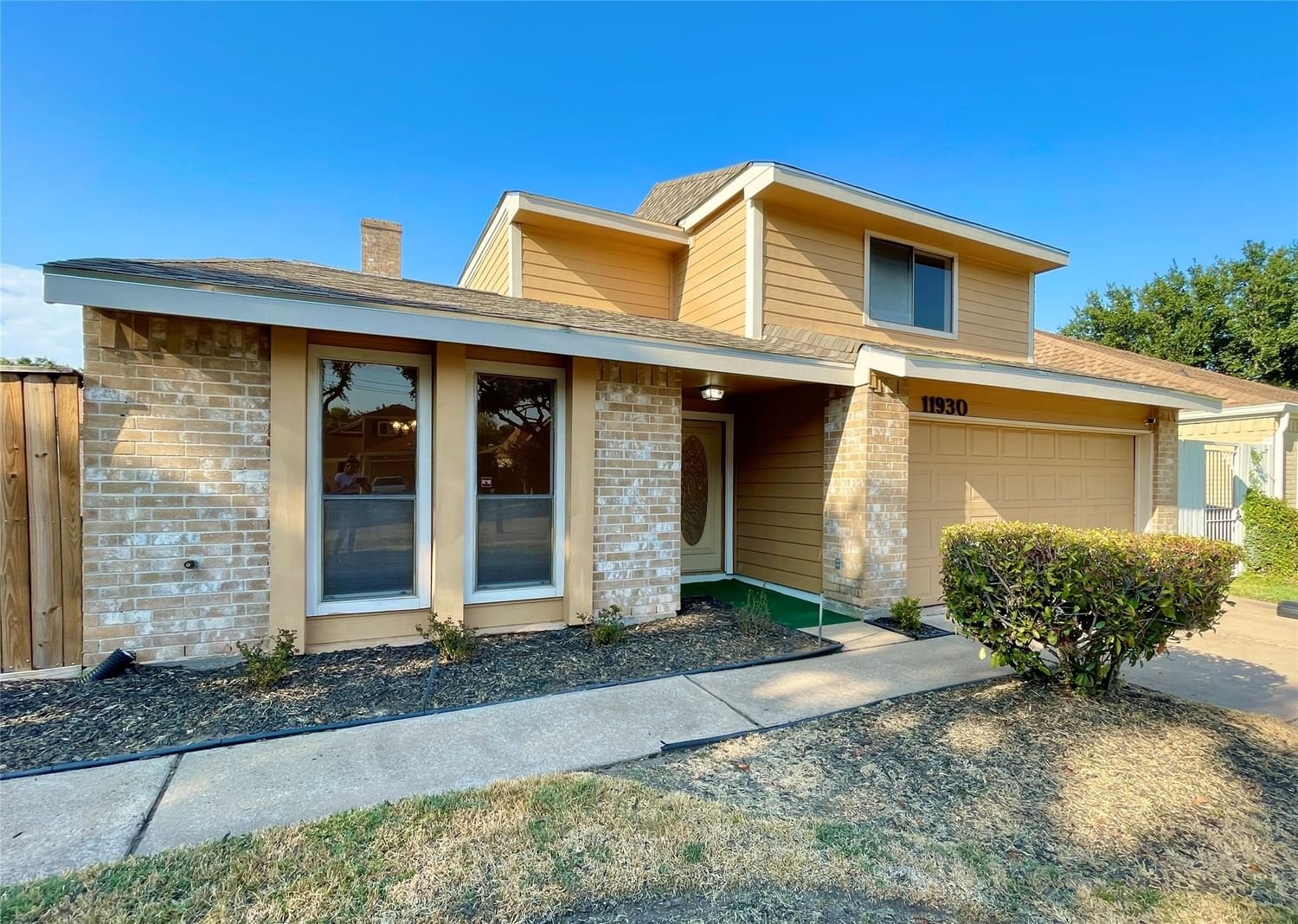 Real estate property located at 11930 Meadow Crest, Fort Bend, Meadows Place, TX, US