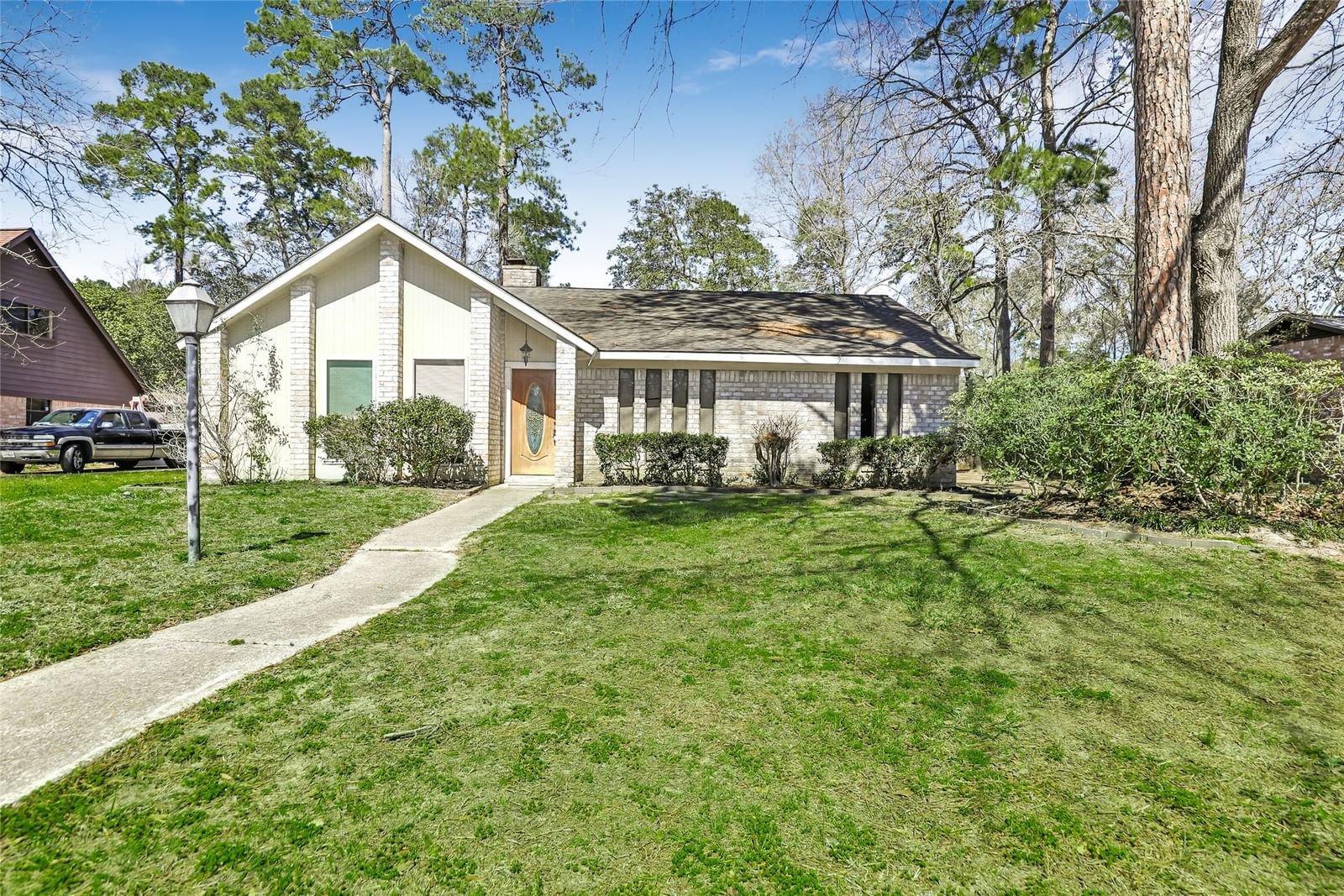 Real estate property located at 2111 Poplar Park, Harris, Woodland Hills Village Sec 08, Houston, TX, US