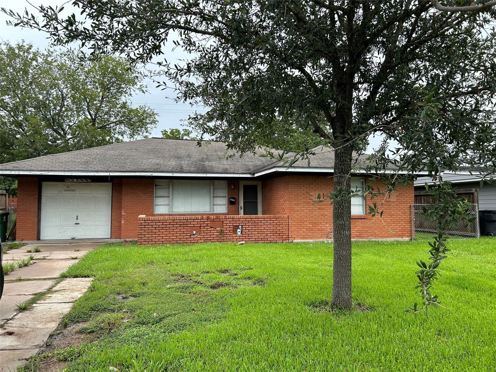 Real estate property located at 715 Edgebrook, Harris, Freeway Manor Sec 07, Houston, TX, US