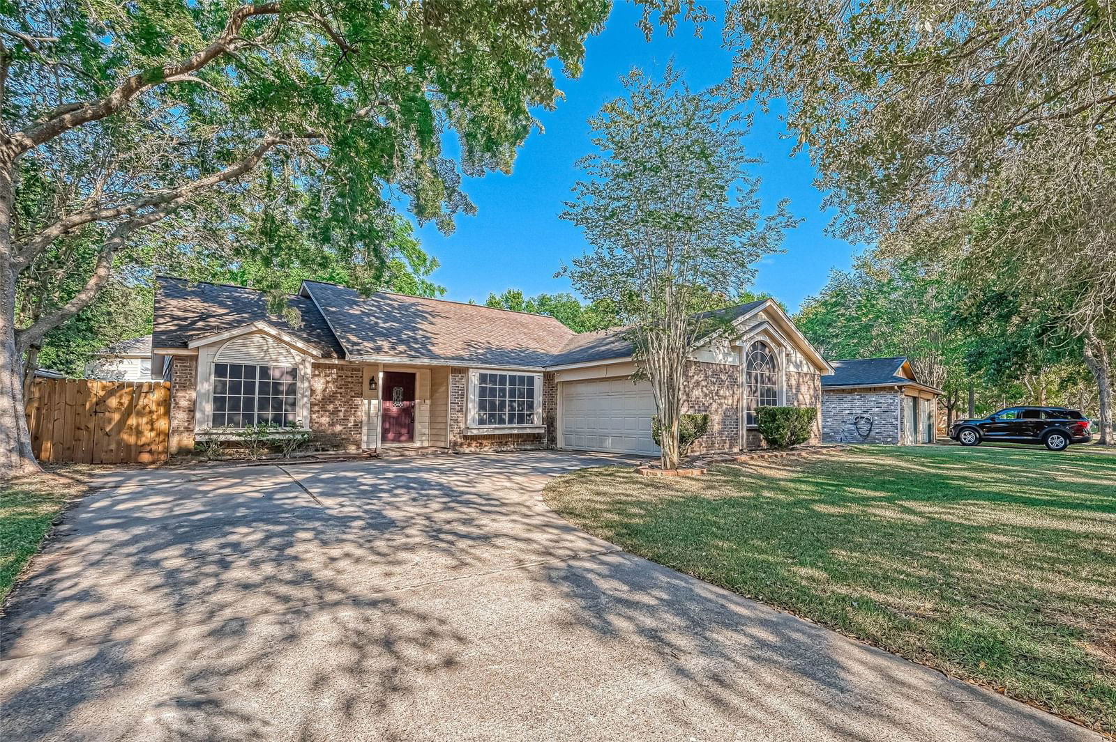 Real estate property located at 3611 Bee Bayou, Fort Bend, Settlers Grove Sec 1, Sugar Land, TX, US