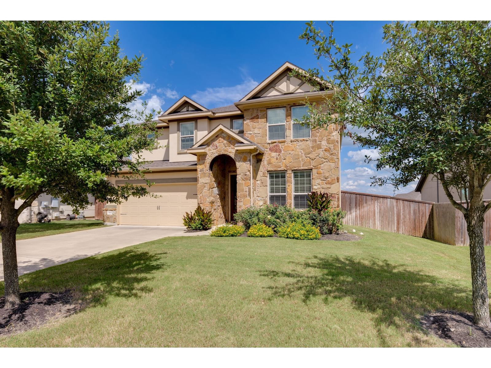 Real estate property located at 15601 Madriena, Travis, Bella Colinas Secs 3, 4, 5 & 6, Austin, TX, US