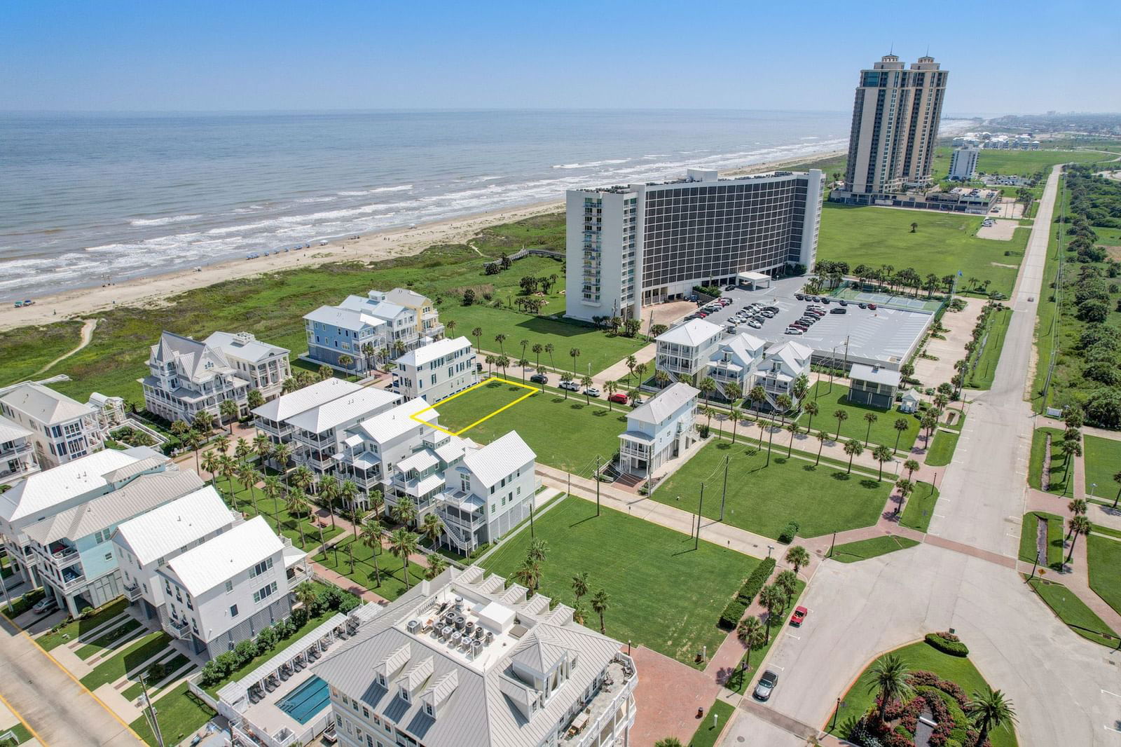 Real estate property located at 810 & 814 Ramsar, Galveston, Beachtown Galveston Village 1, Galveston, TX, US