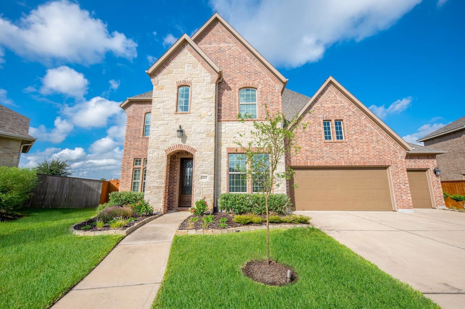 Real estate property located at 6107 Meadow Bluff, Fort Bend, Long Meadow Farms, Richmond, TX, US
