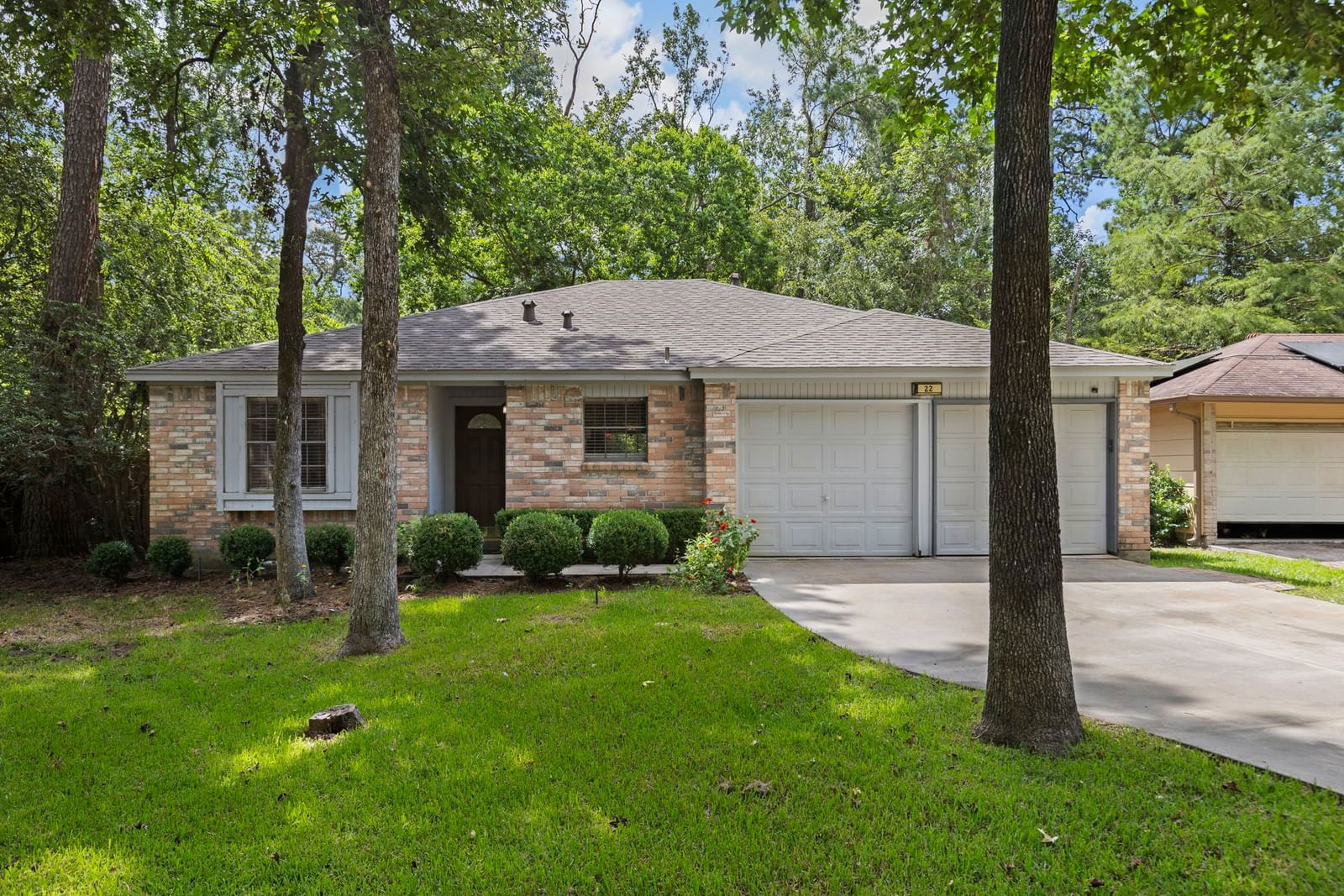 Real estate property located at 22 Bigelow Oak, Montgomery, Woodlands Village Panther Ck, The Woodlands, TX, US