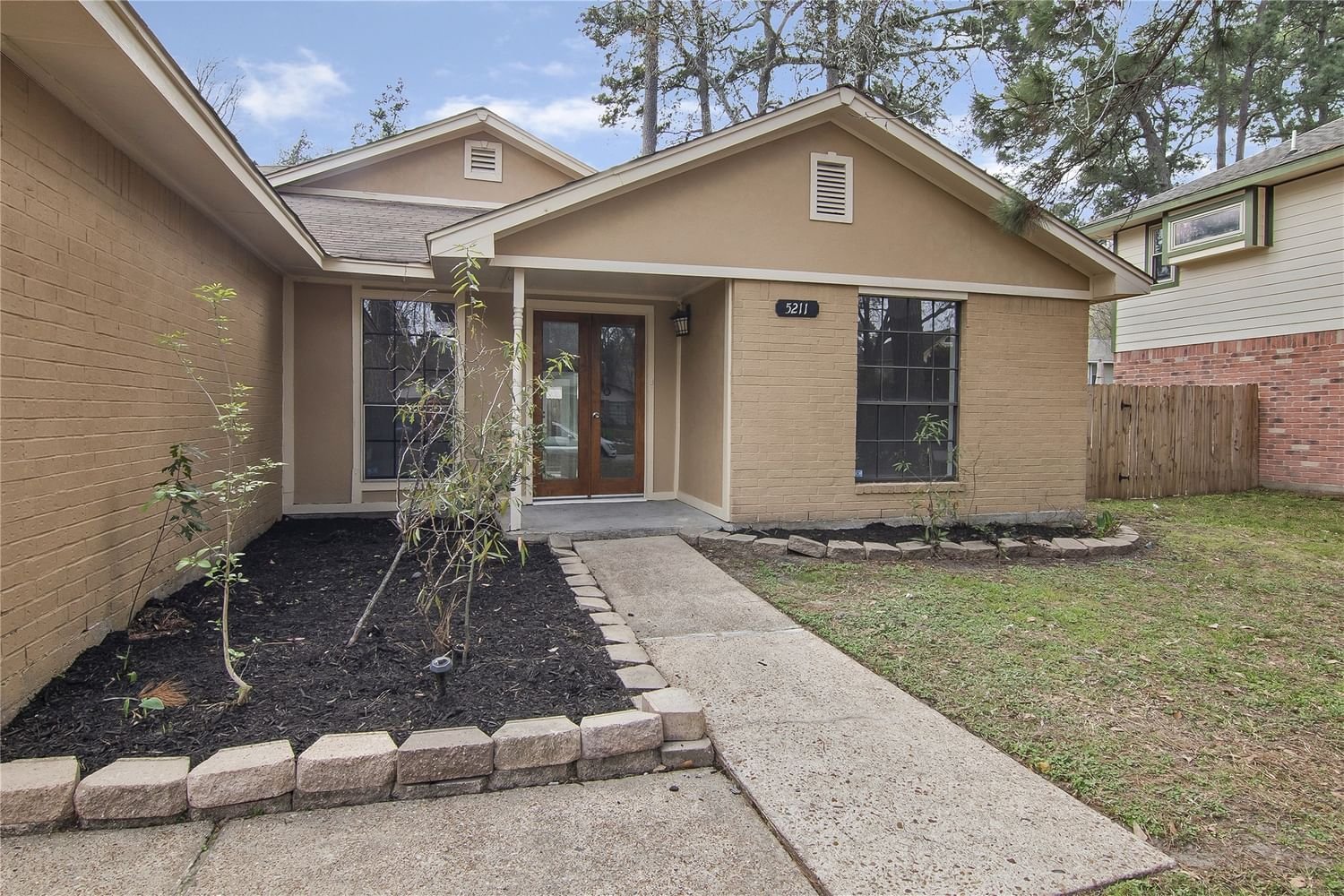 Real estate property located at 5211 Village Springs, Harris, Elm Grove Village Sec 02, Houston, TX, US