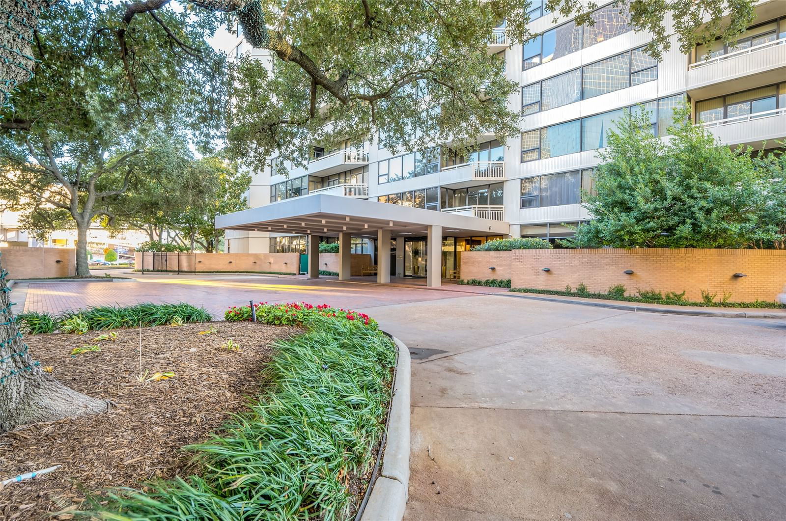 Real estate property located at 15 Greenway #5E, Harris, Greenway Condo, Houston, TX, US