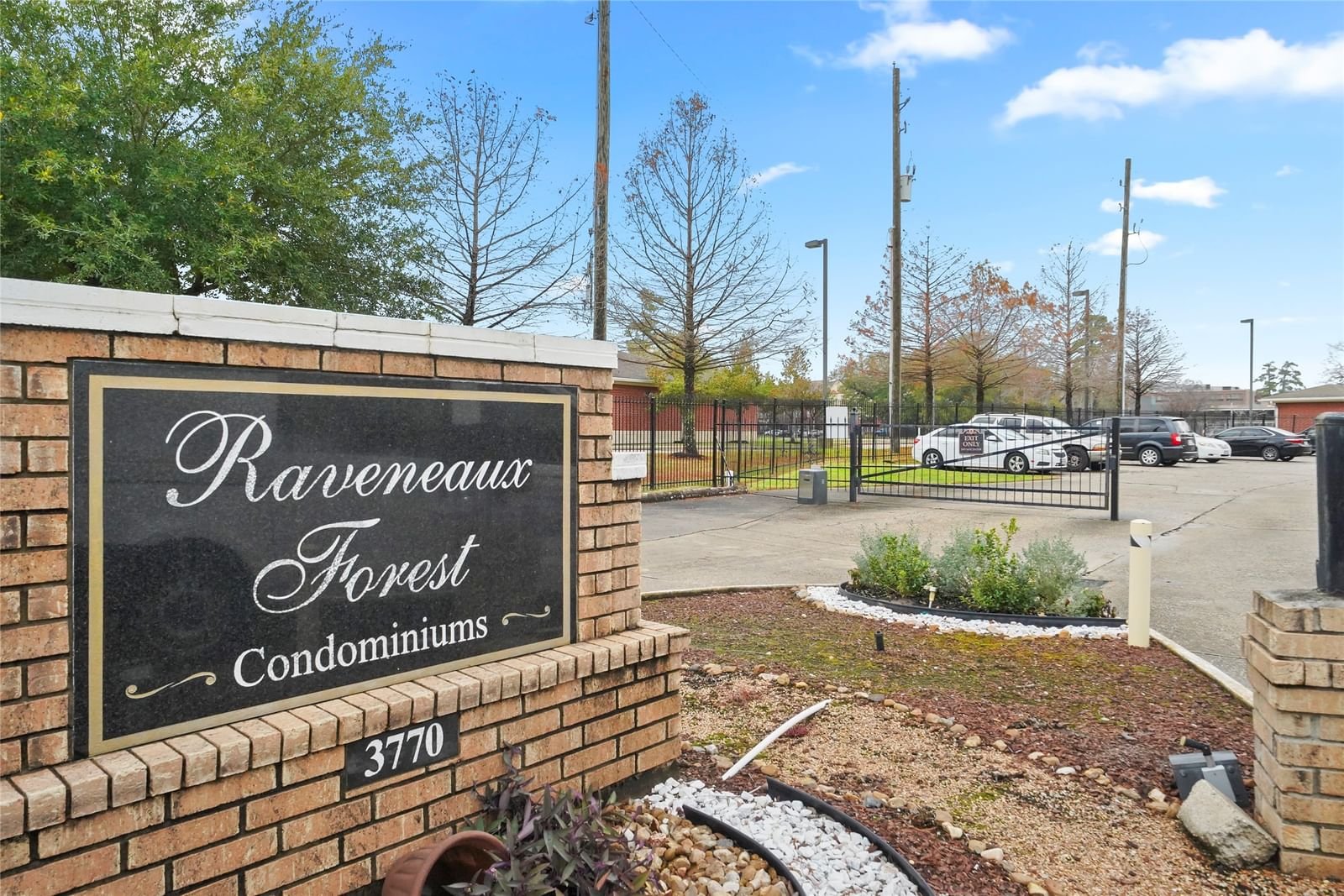 Real estate property located at 3770 Lovers Wood #710, Harris, Raveneaux Forest Condos, Houston, TX, US