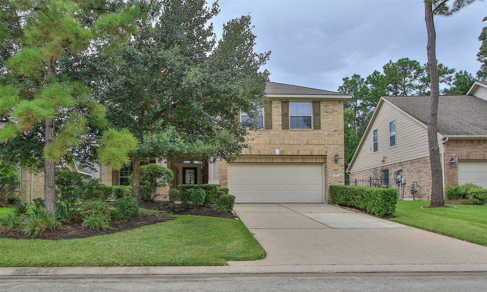 Real estate property located at 15 Fraiser Fir, Harris, The Woodlands Creekside Park 05, The Woodlands, TX, US