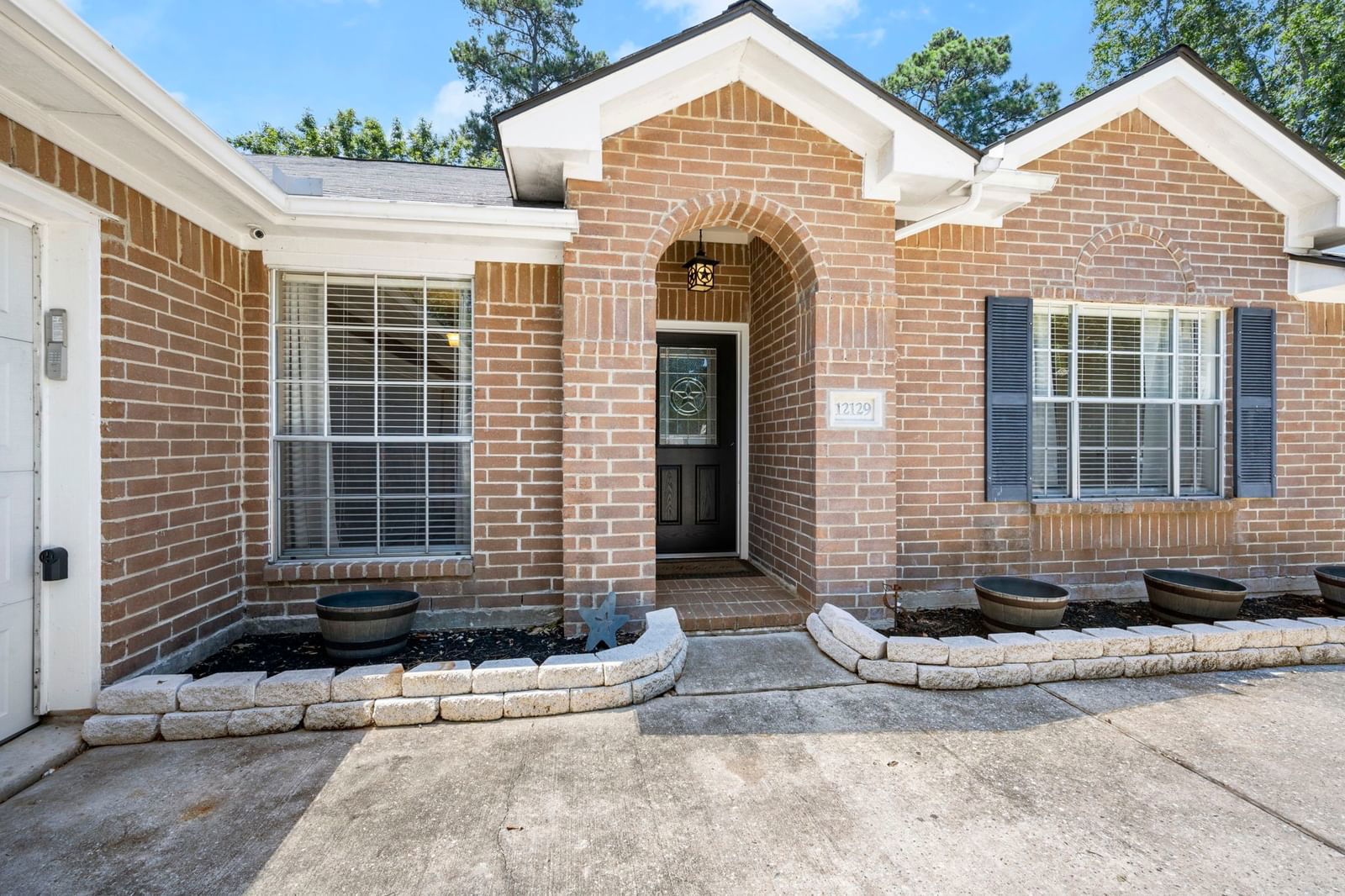 Real estate property located at 12129 La Salle Oaks, Montgomery, La Salle Crossing 01 Westlake, Conroe, TX, US