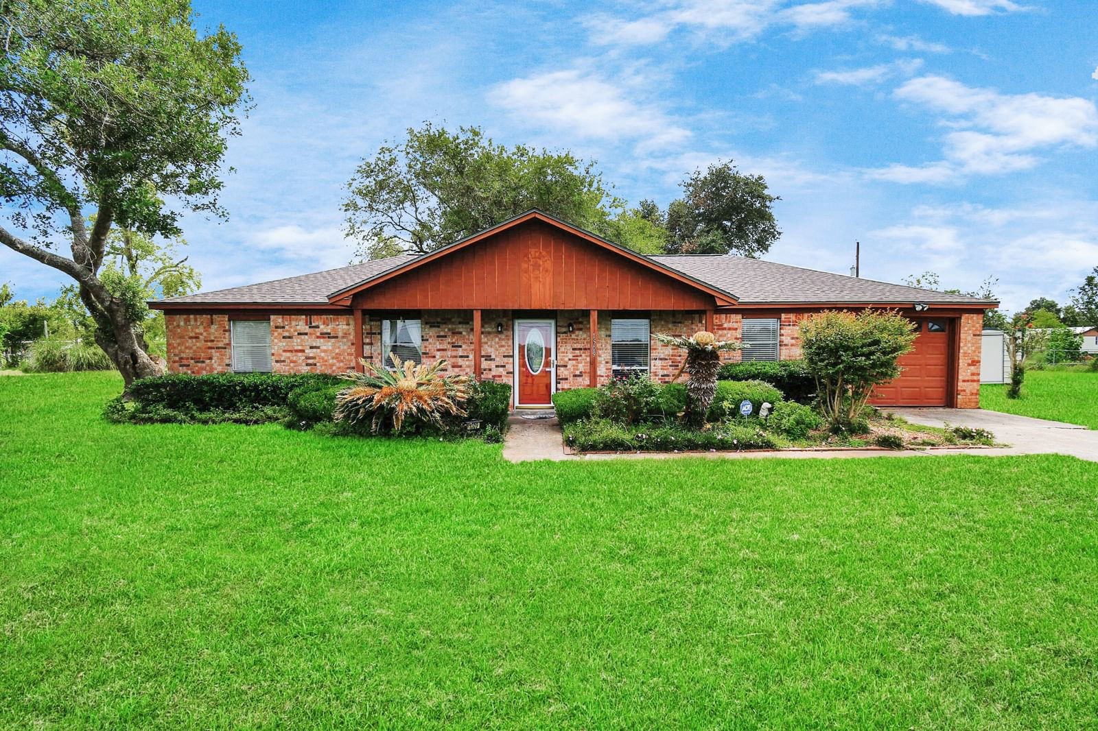 Real estate property located at 1509 County Road 192, Brazoria, Green Acres, Alvin, TX, US