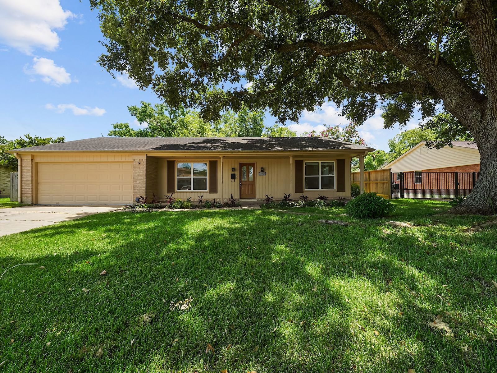 Real estate property located at 11407 Gaymoor, Harris, Westbury Sec 03, Houston, TX, US