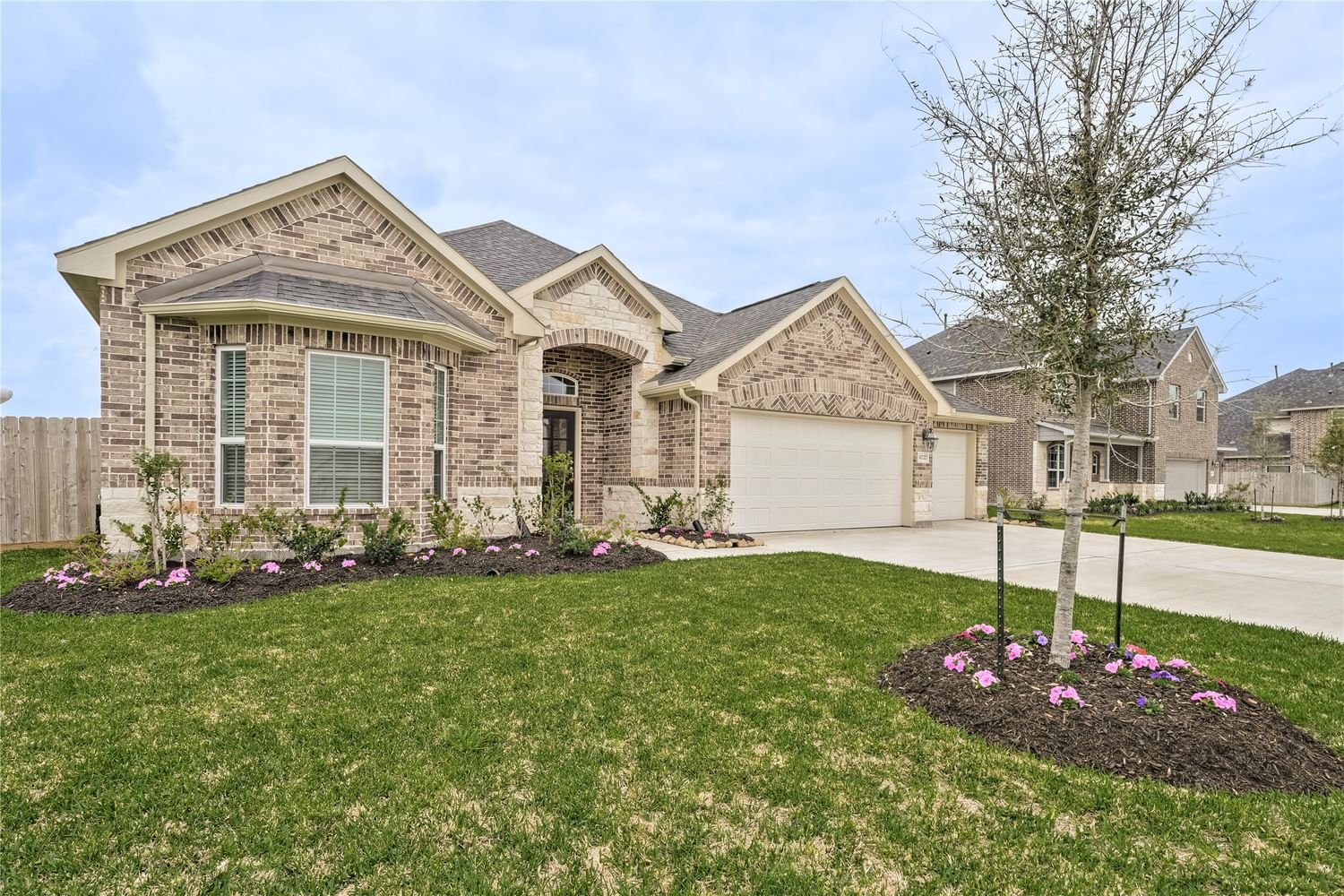 Real estate property located at 12002 Champions Forest, Chambers, Mont Belvieu, TX, US