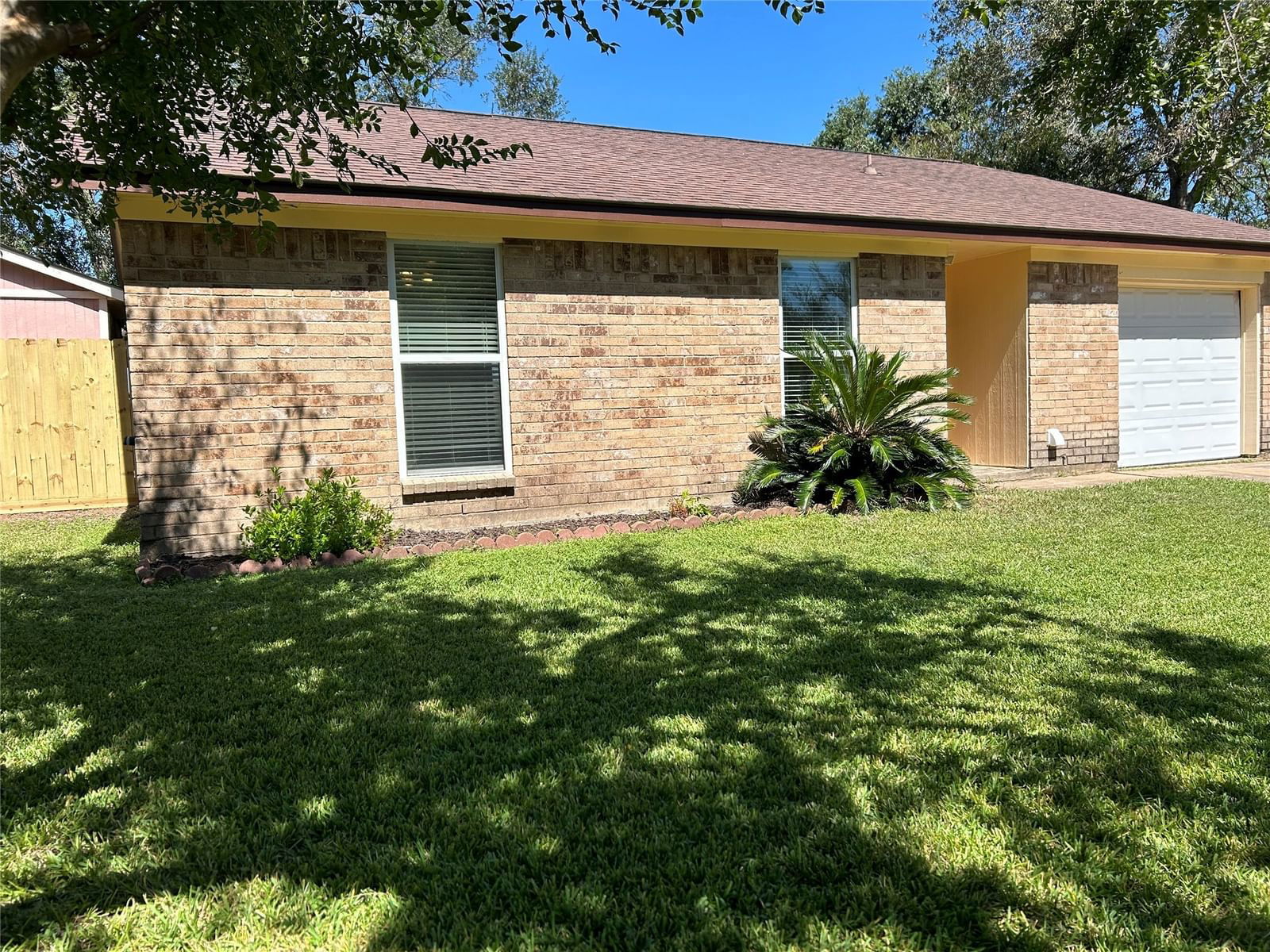 Real estate property located at 716 Betty, Brazoria, West Sub Angleton, Angleton, TX, US