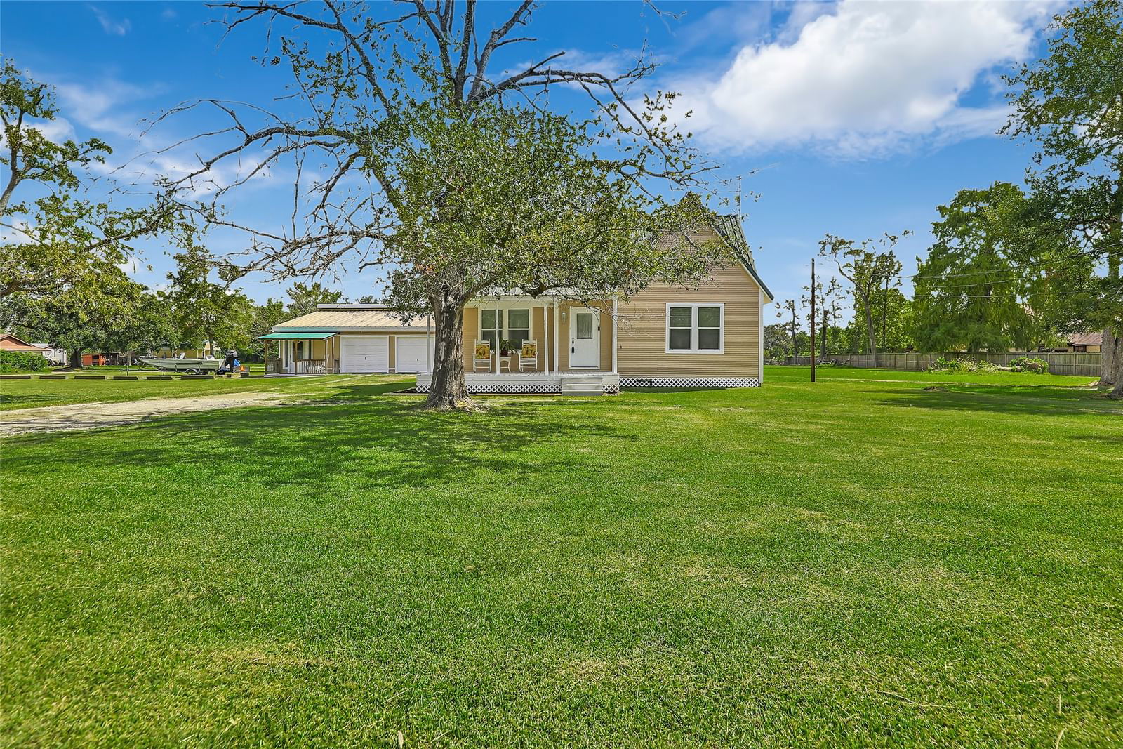 Real estate property located at 109 Maple, Harris, Highland Terrace, Highlands, TX, US