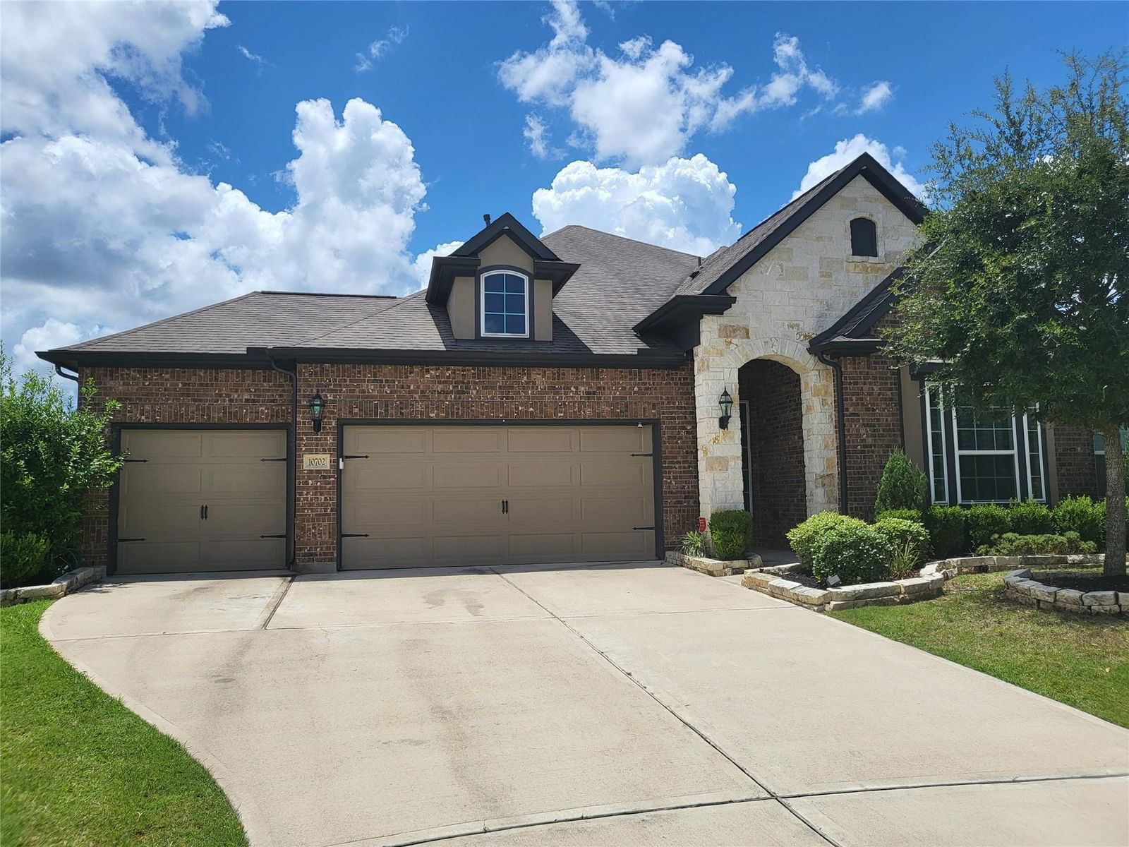 Real estate property located at 10702 Crestwood Point Circle, Harris, Towne Lake Sec 46, Cypress, TX, US