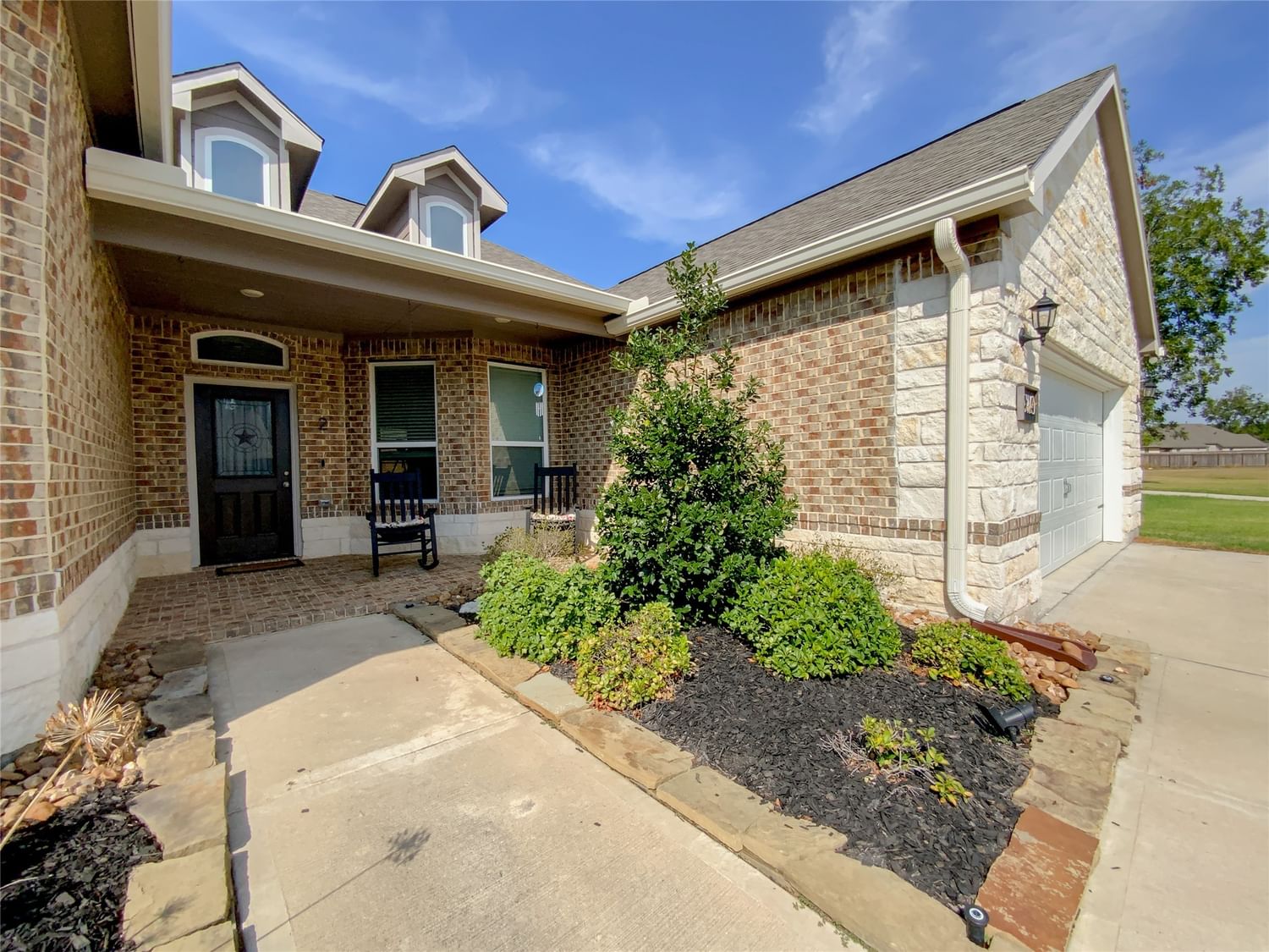 Real estate property located at 2 Green Meadows, Brazoria, West Columbia, TX, US