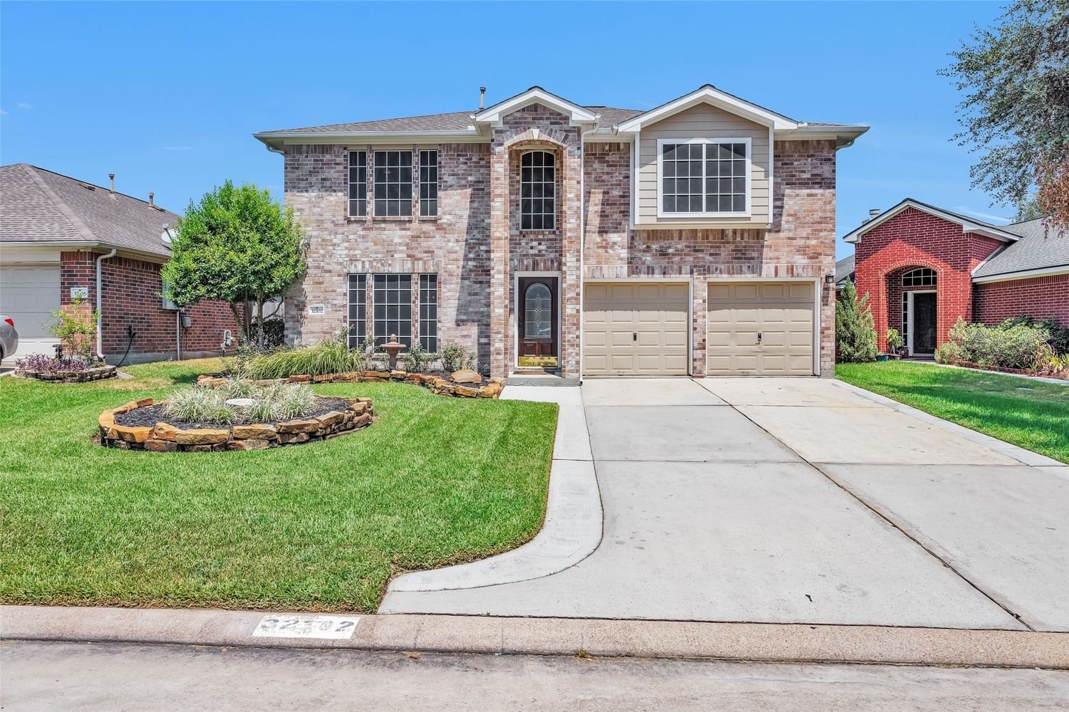 Real estate property located at 32102 Anne, Montgomery, Village Of Decker Oaks, Pinehurst, TX, US