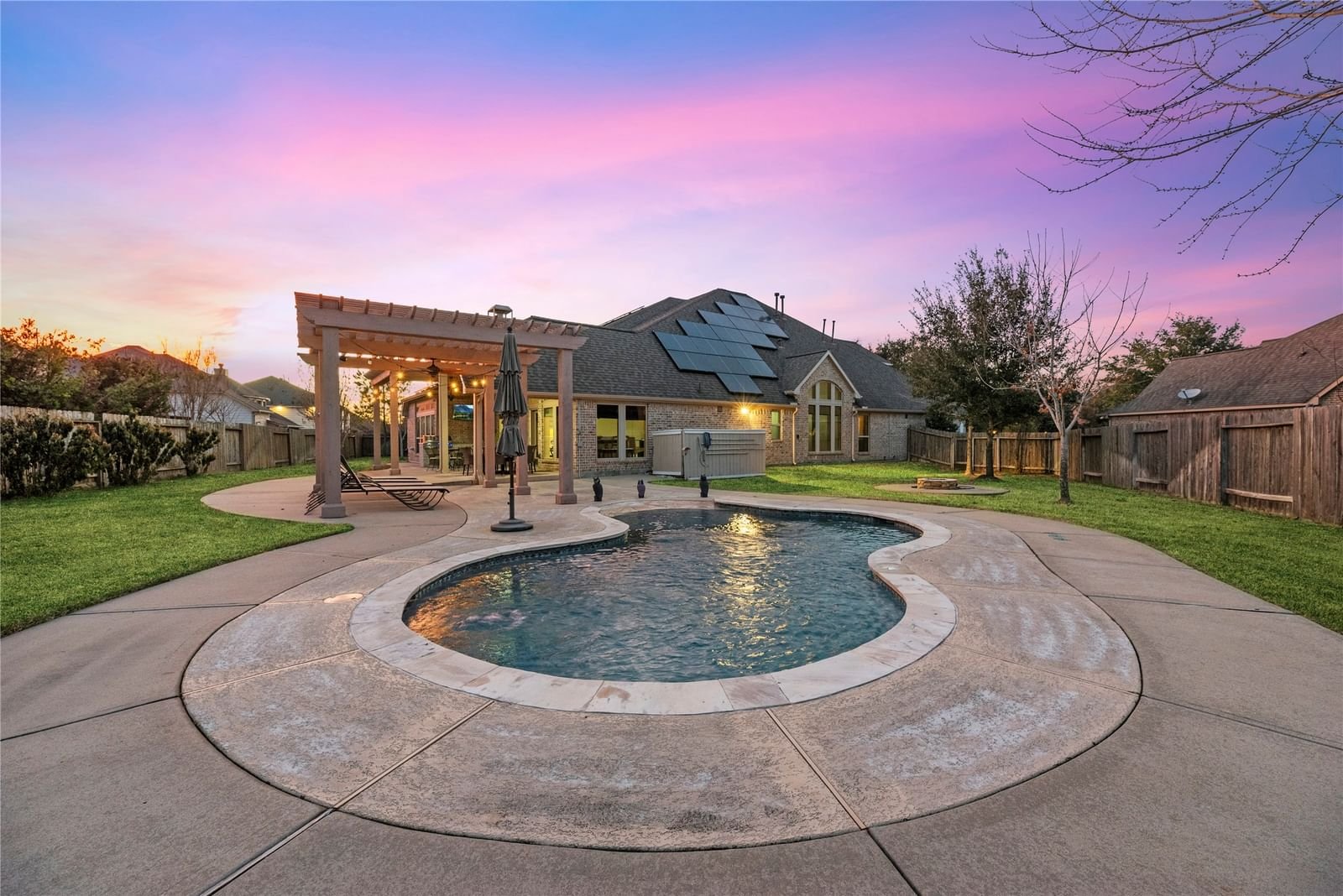 Real estate property located at 6405 Delta Crossing, Fort Bend, The Reserve At Brazos Town Center Sec 2, Rosenberg, TX, US