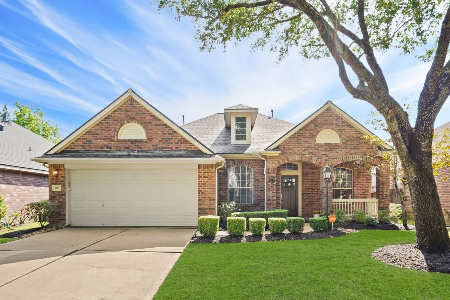 Real estate property located at 302 RIVERWAY BLUFF LANE, Fort Bend, Rivers Edge, Richmond, TX, US