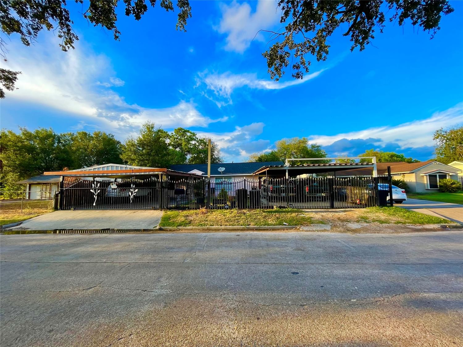 Real estate property located at 5823 Doolittle, Harris, Houston, TX, US
