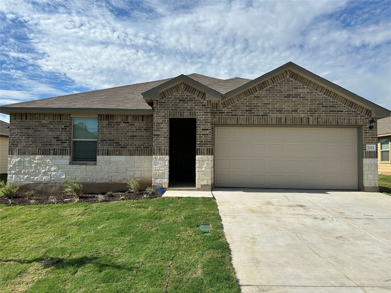 Real estate property located at 7025 Llano, McLennan, Rivers Crossing, Lorena, TX, US