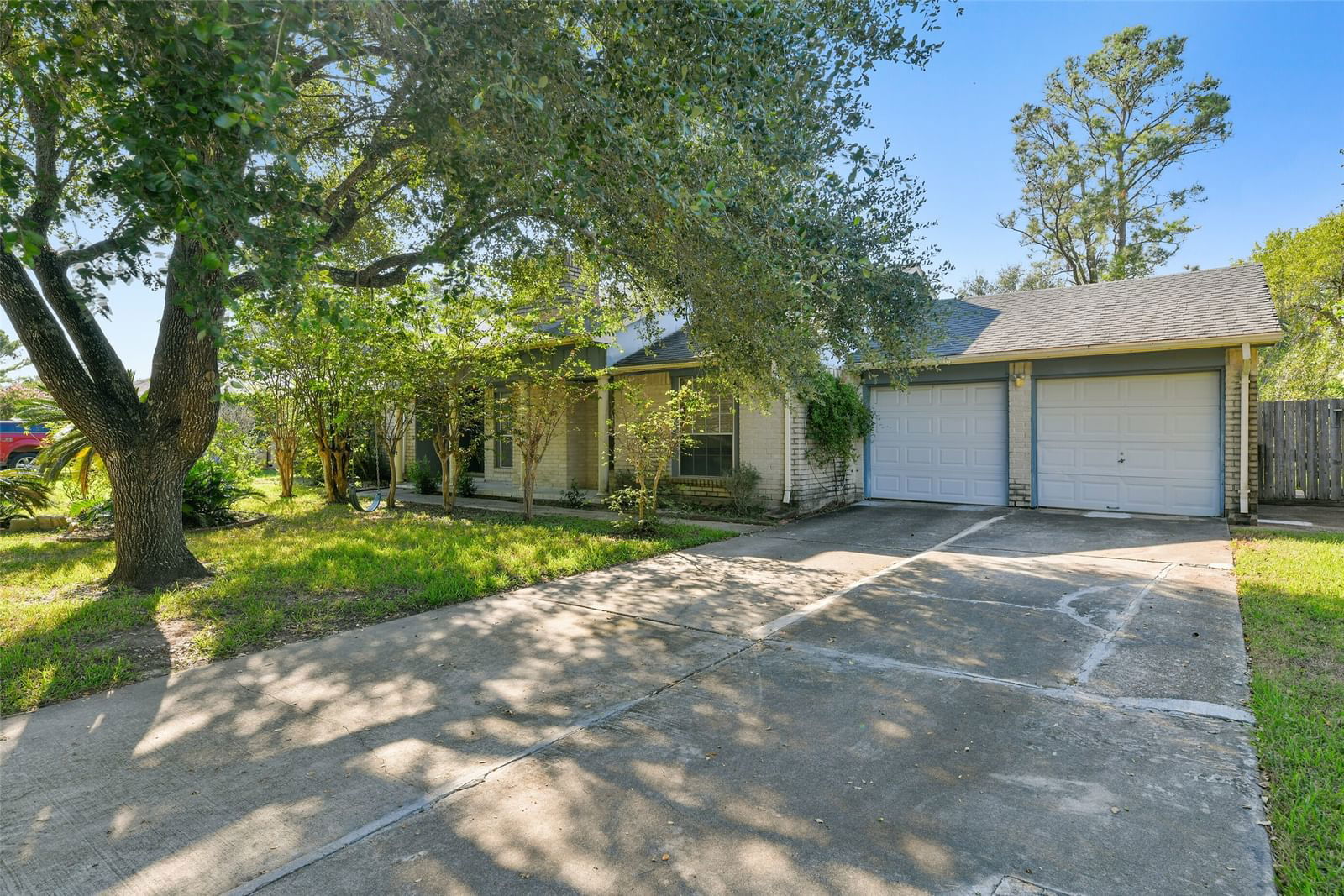 Real estate property located at 1303 Frontier, Galveston, Wilderness Trails, Friendswood, TX, US